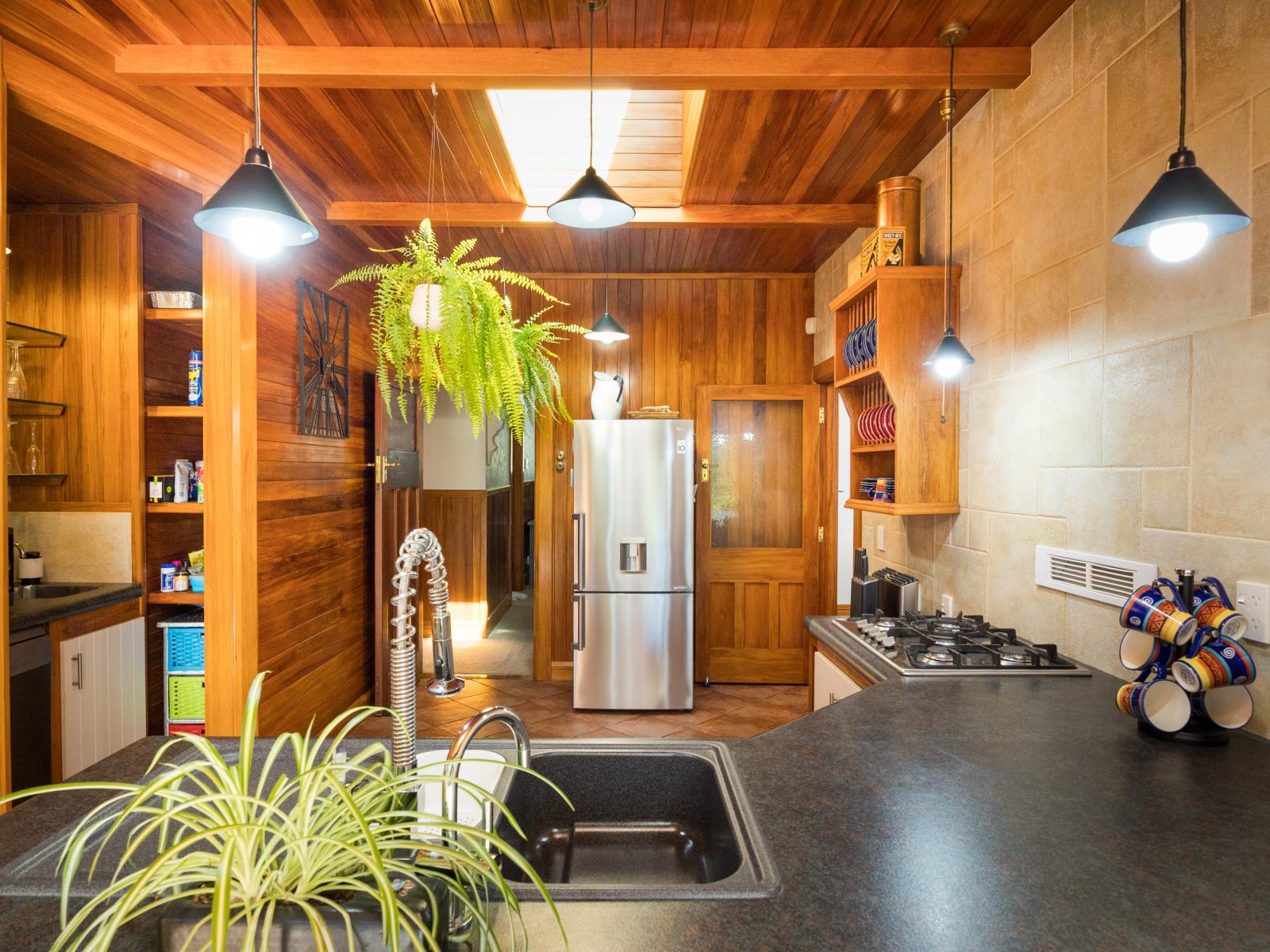 18 Miro Street, Takaro
