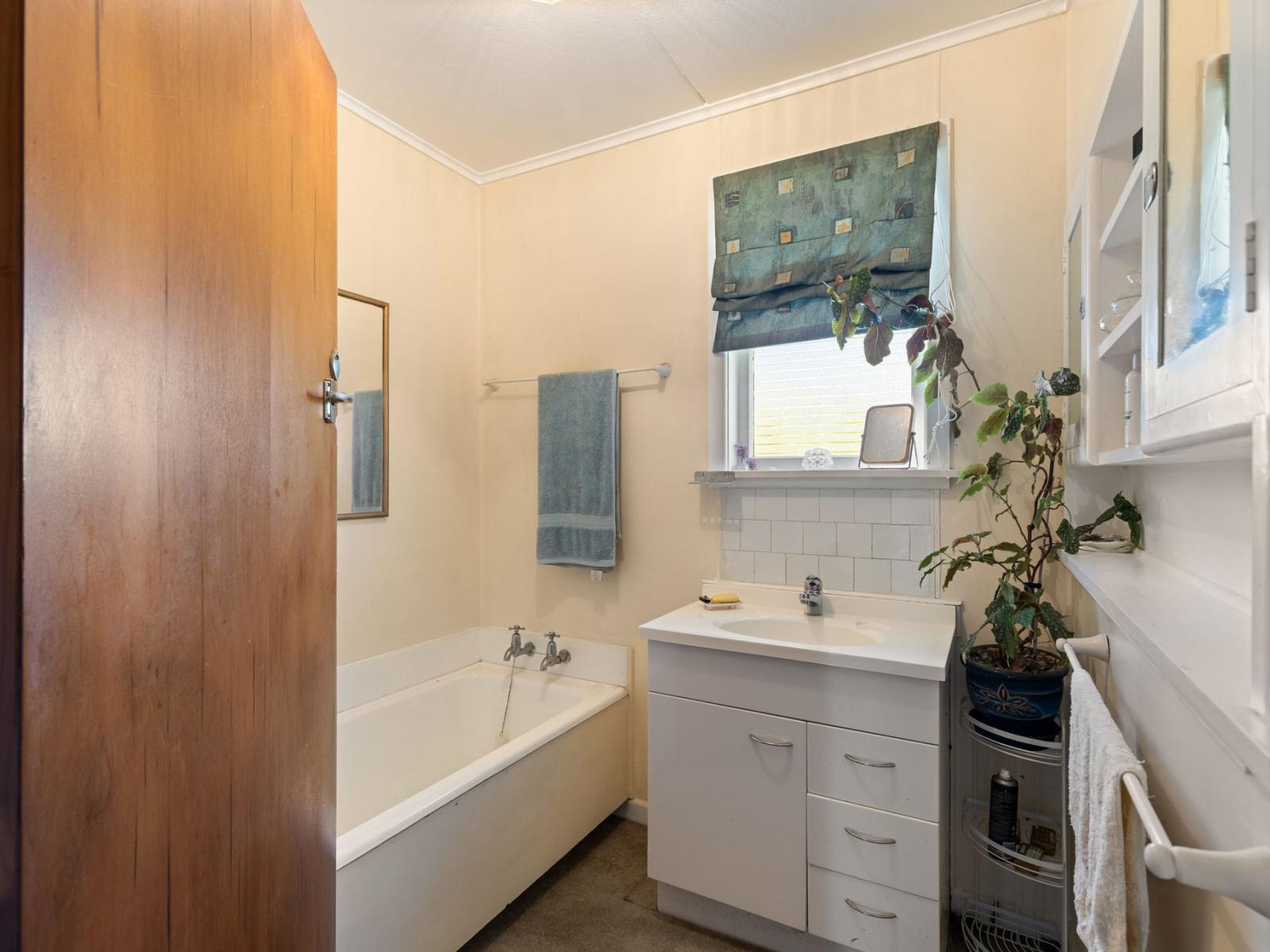 3740 State Highway 1, Hunterville