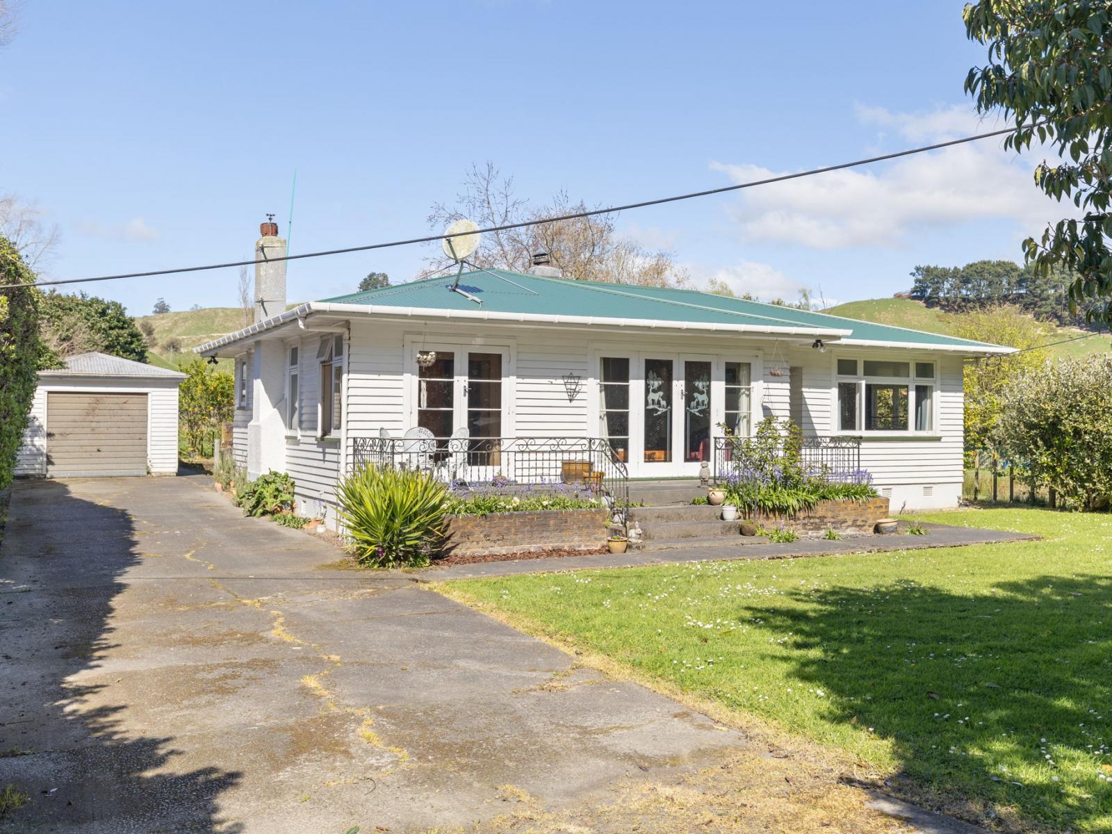 3740 State Highway 1, Hunterville