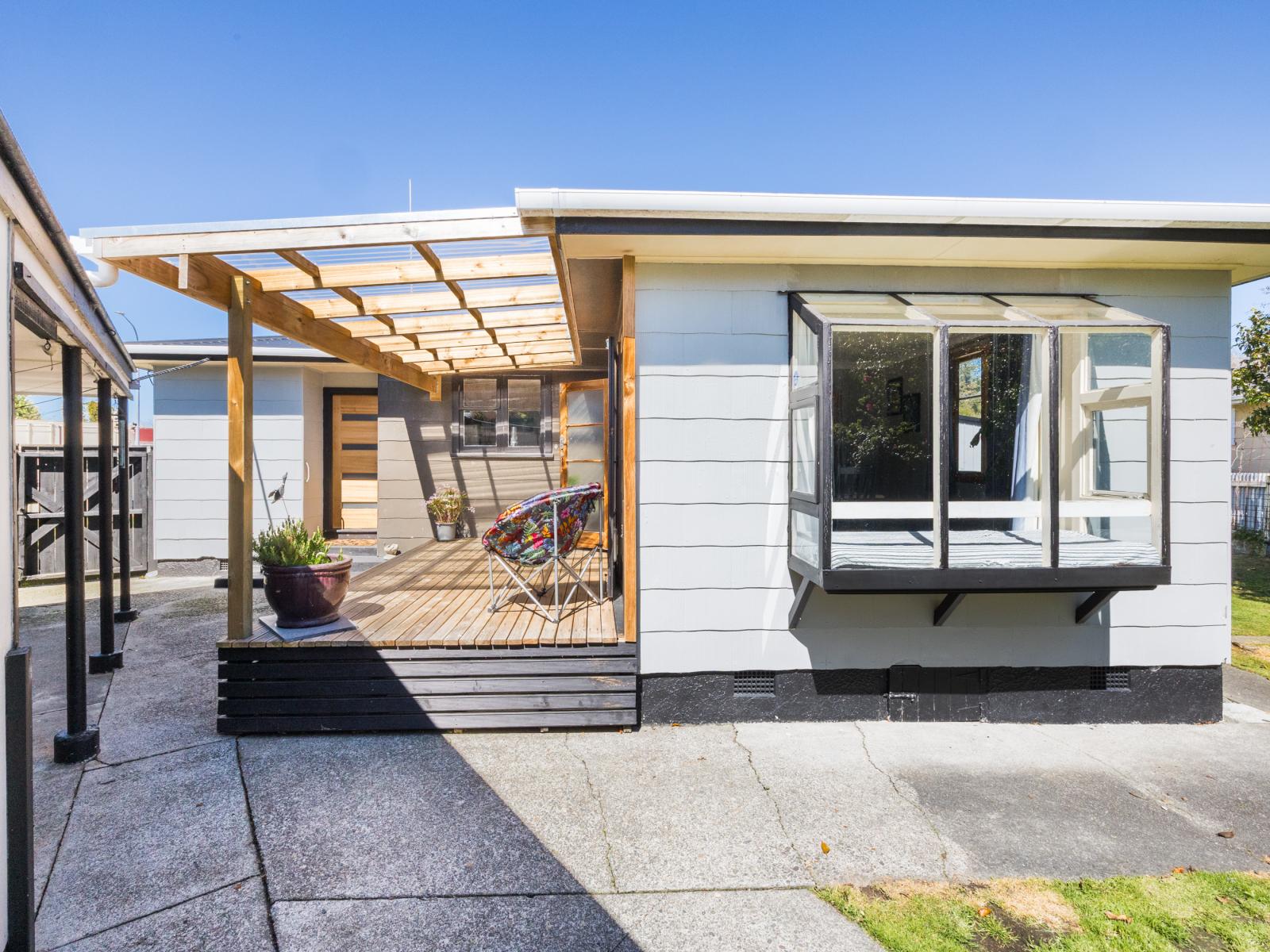 102 Rugby Street, Awapuni