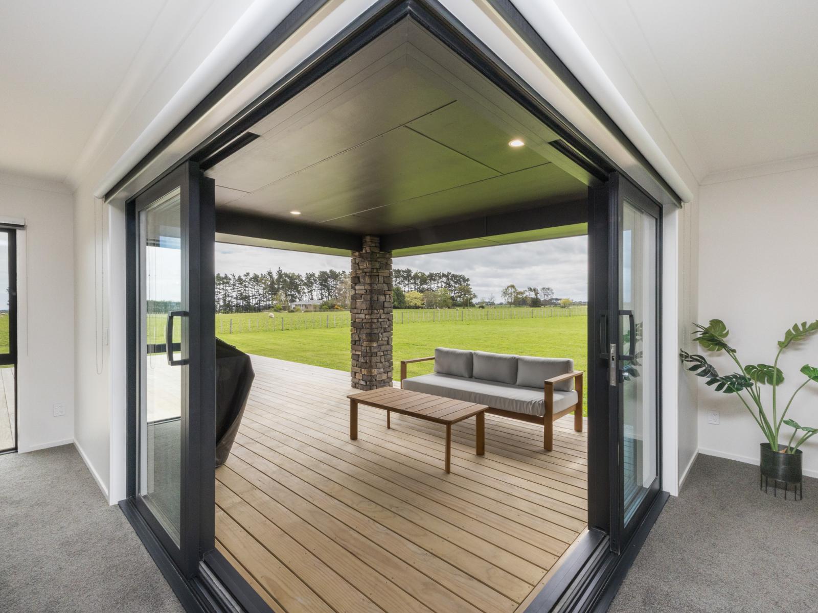 455 Mount Stewart Halcombe Road, Halcombe