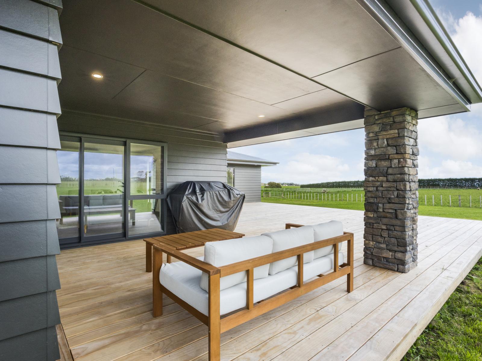 455 Mount Stewart Halcombe Road, Halcombe