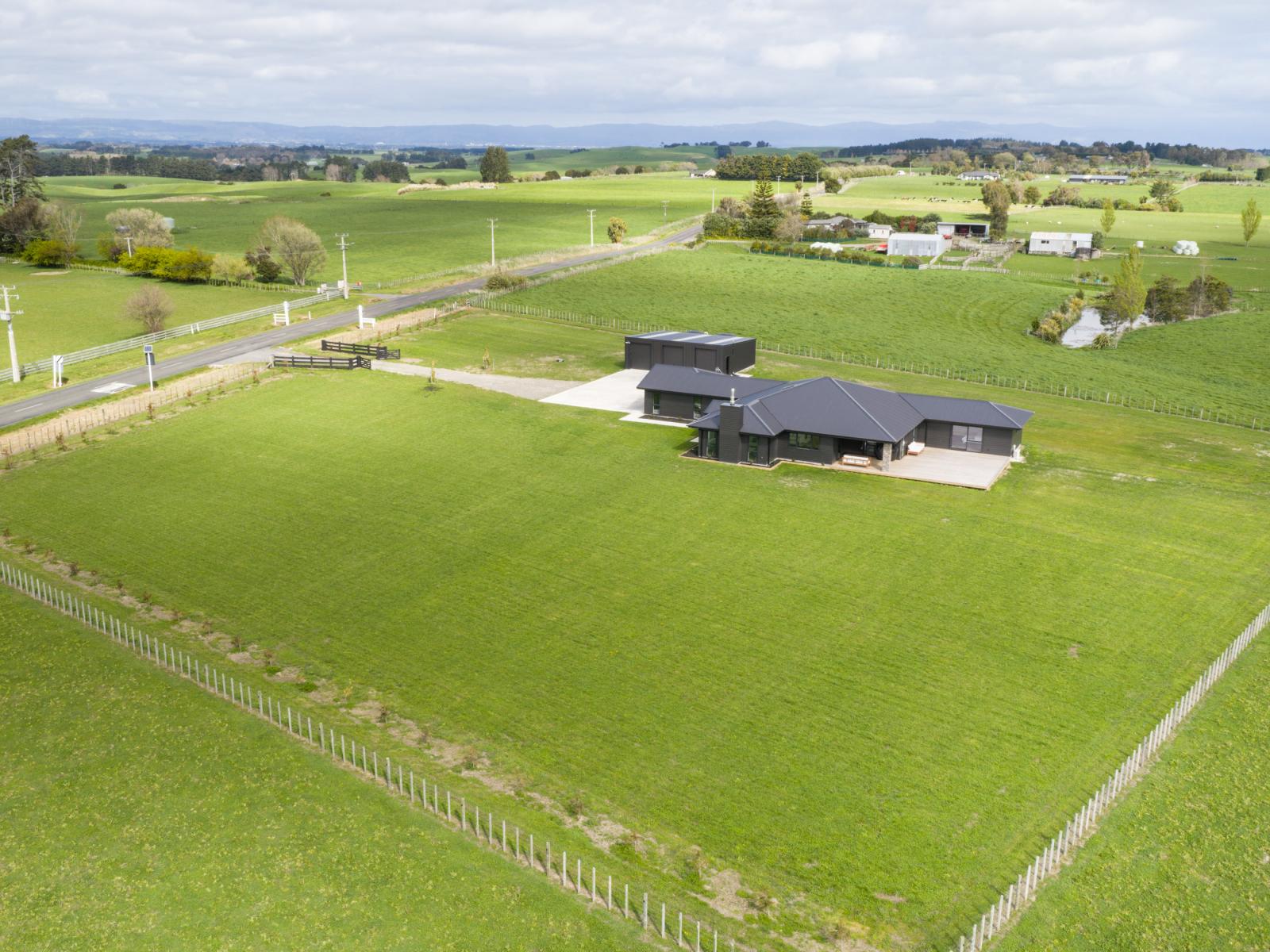 455 Mount Stewart Halcombe Road, Halcombe