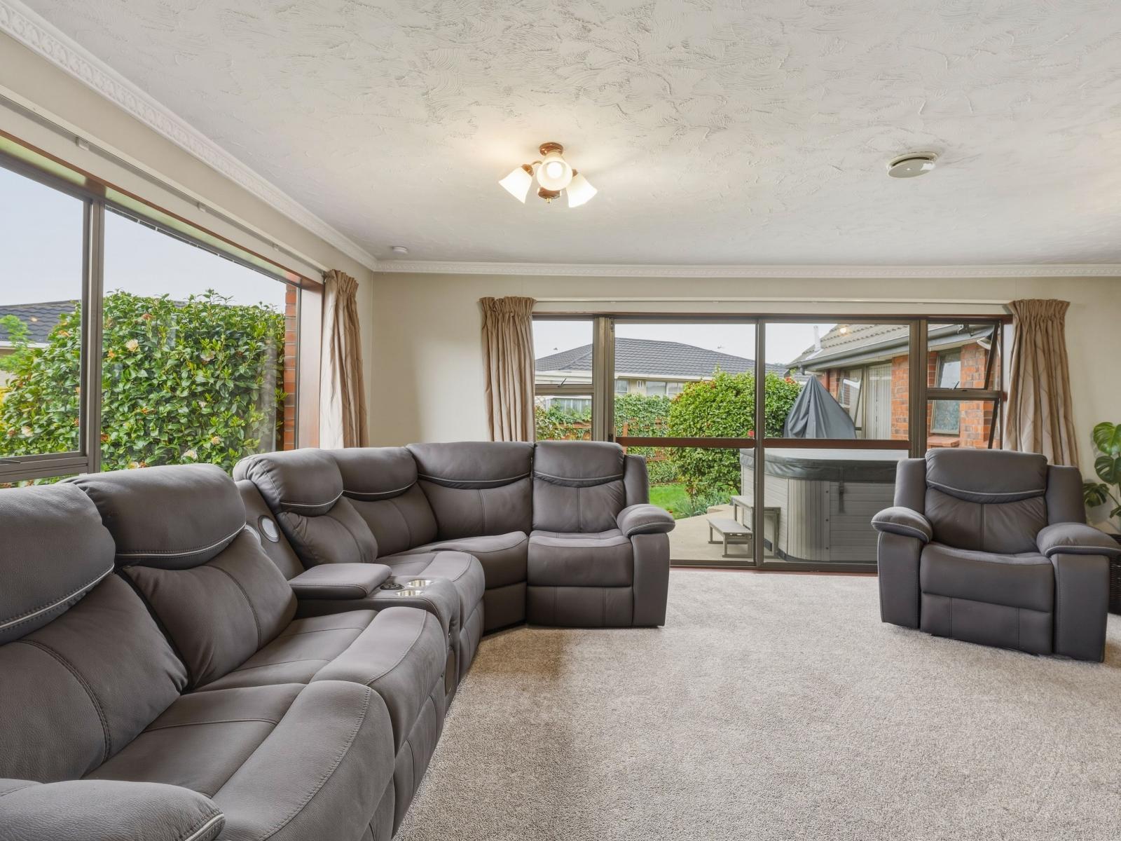 17 Wickliffe Street, Mosgiel