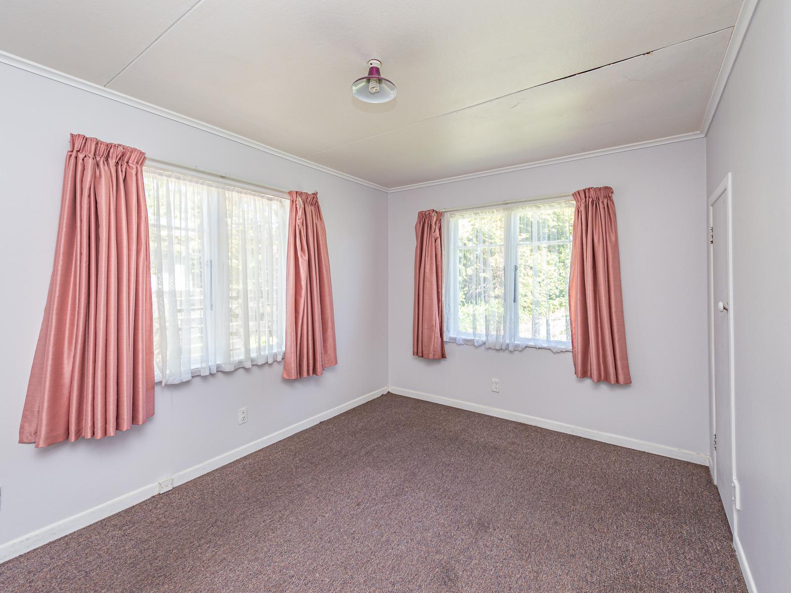 62 Parkes Avenue, St Johns Hill