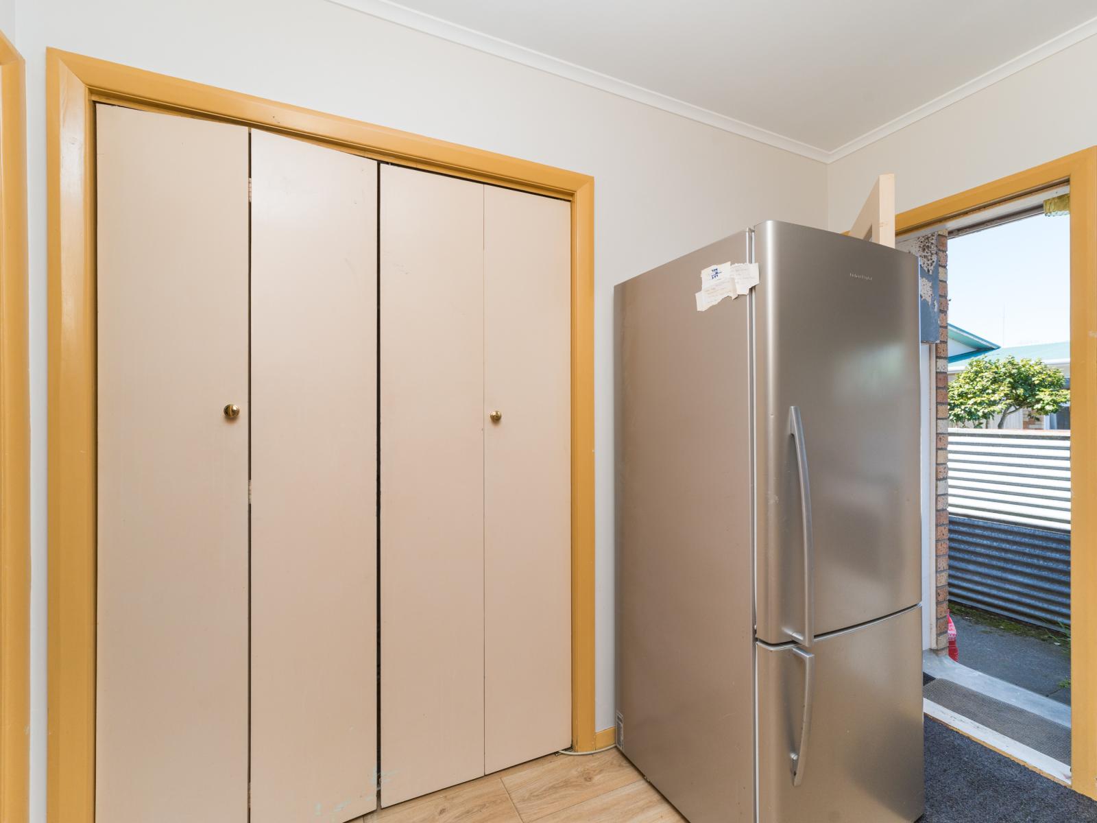 Unit 3, 84 Linton Street, Central