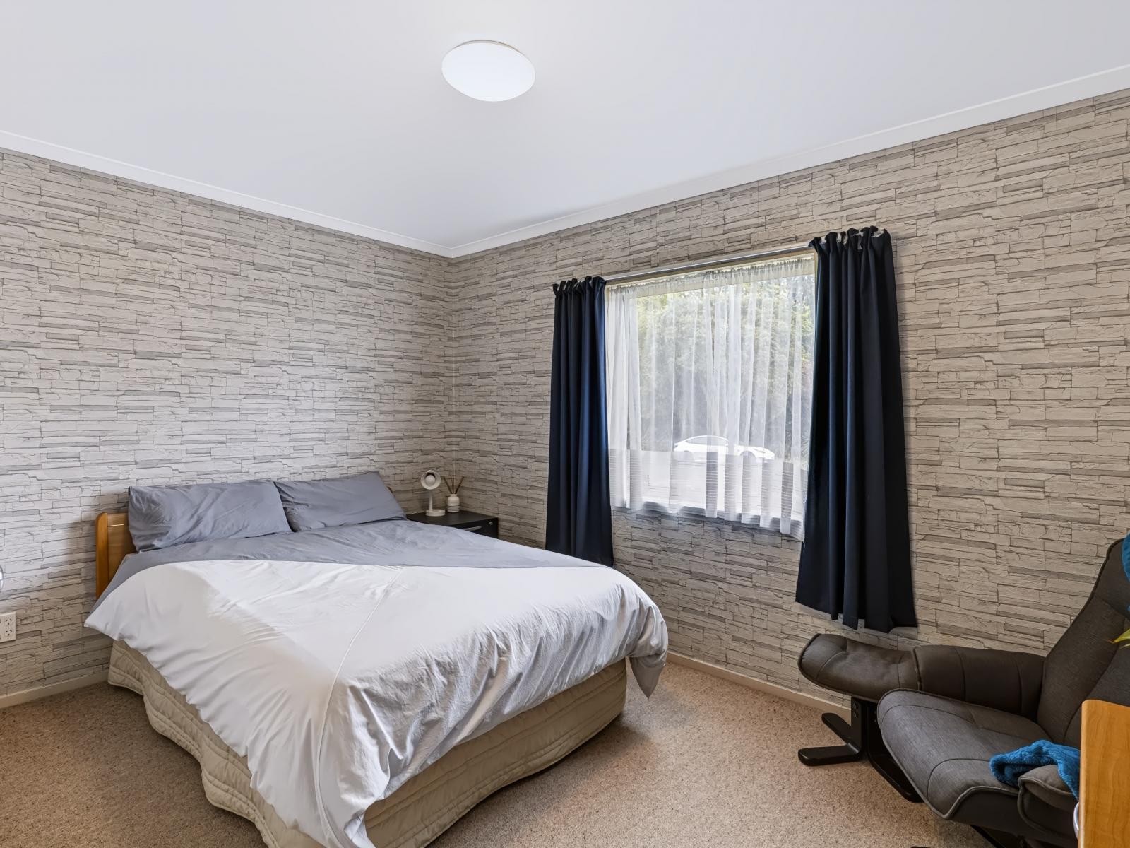 55 Poplar Grove, Whalers Gate
