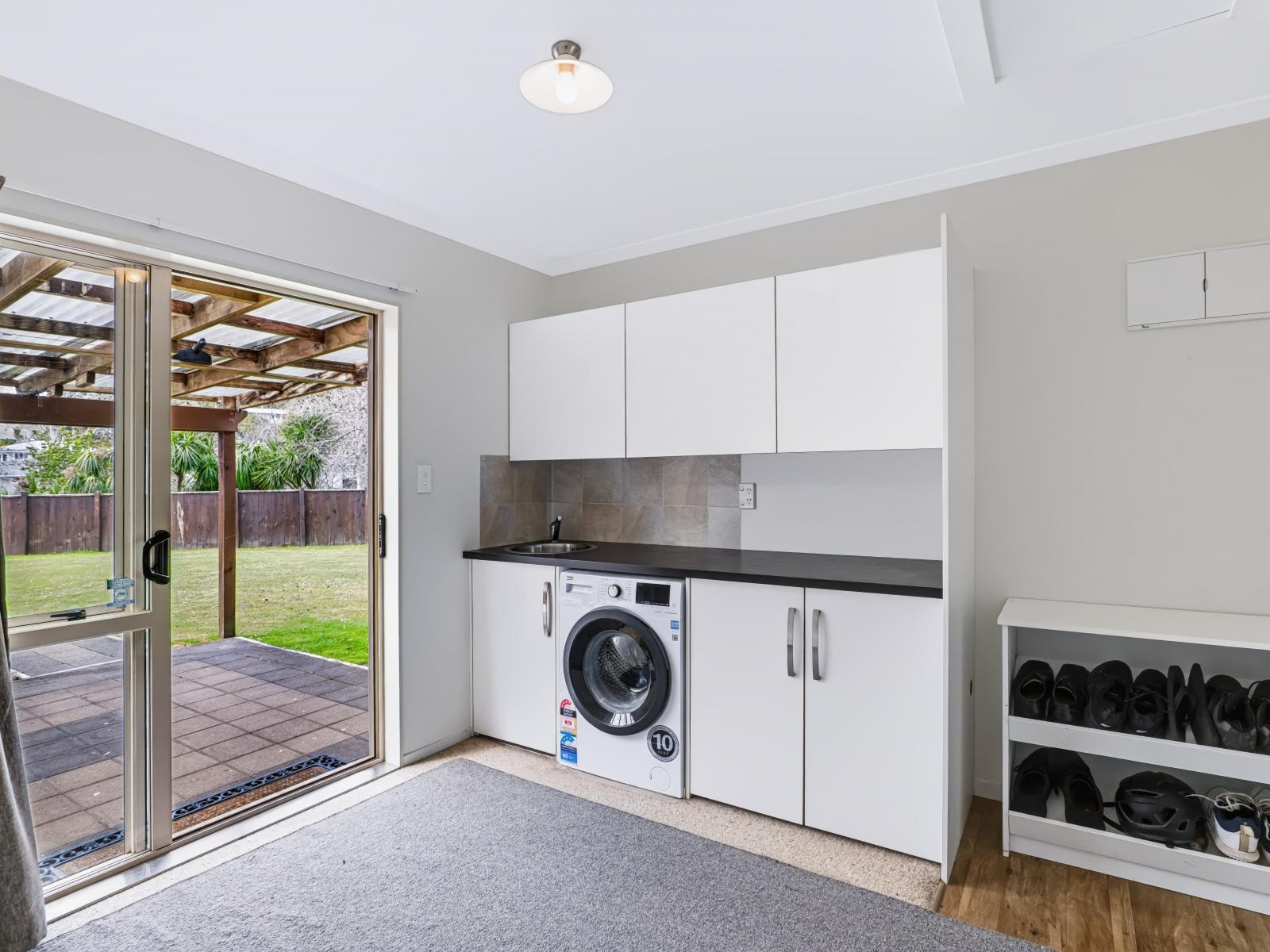 55 Poplar Grove, Whalers Gate