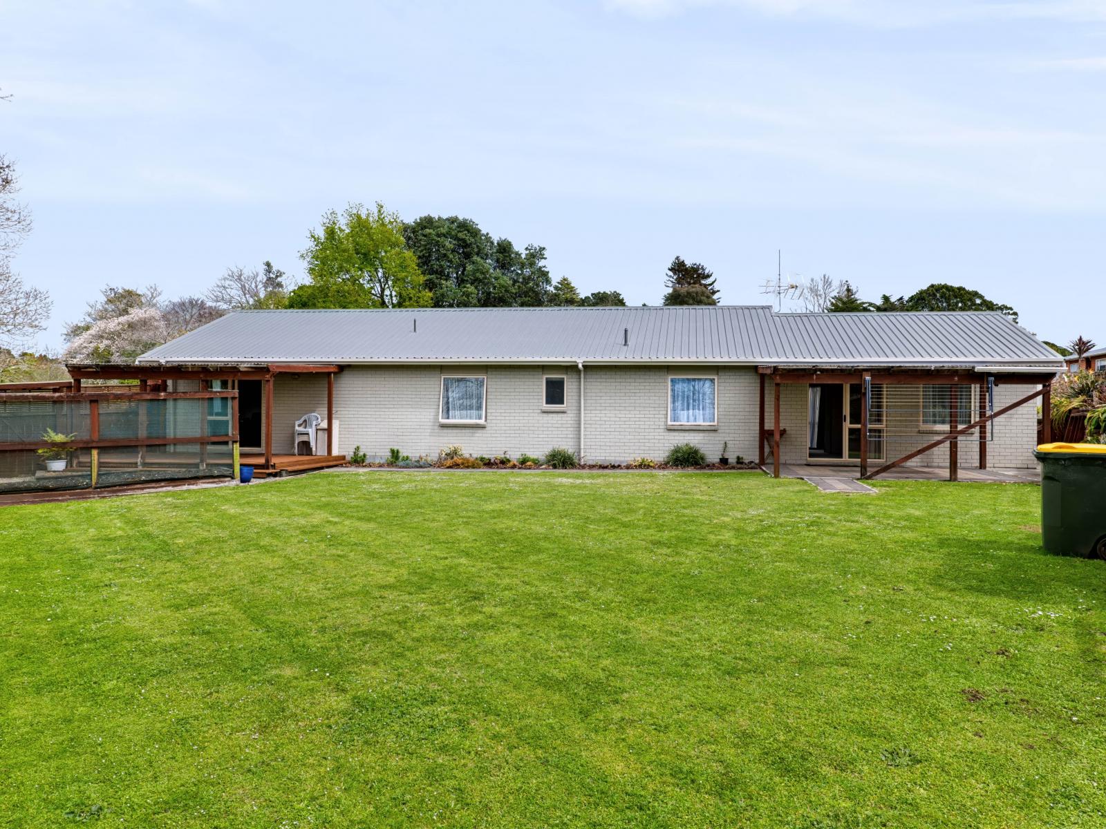 55 Poplar Grove, Whalers Gate