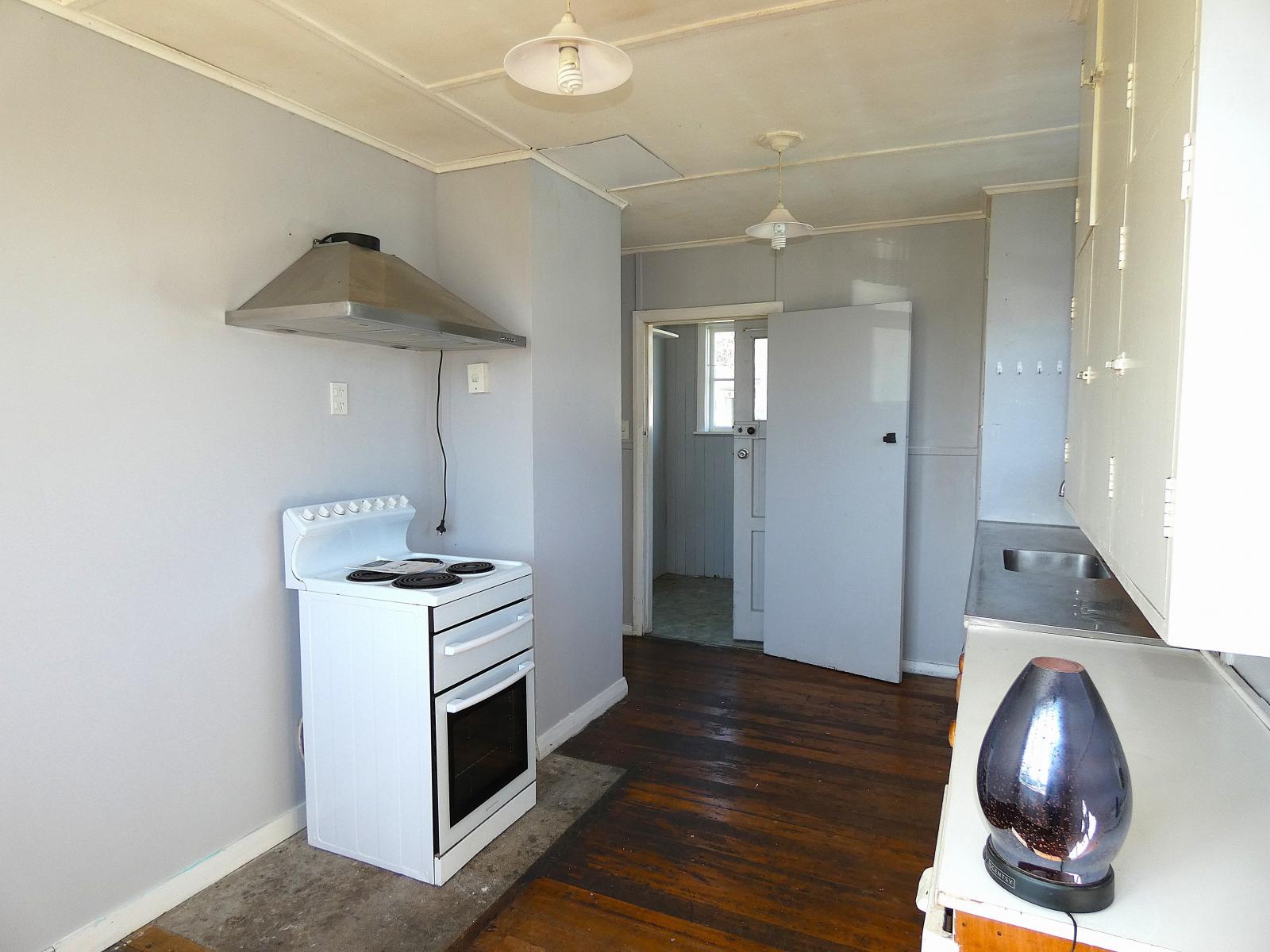 15 Colvin Street, Westport