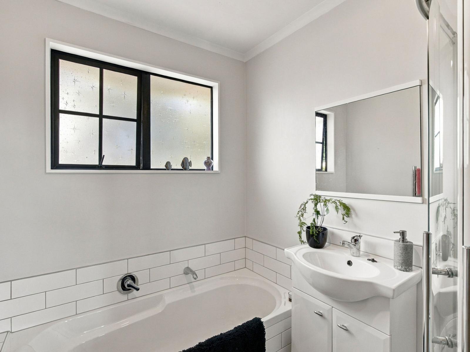70 Montgomery Road, Westmere