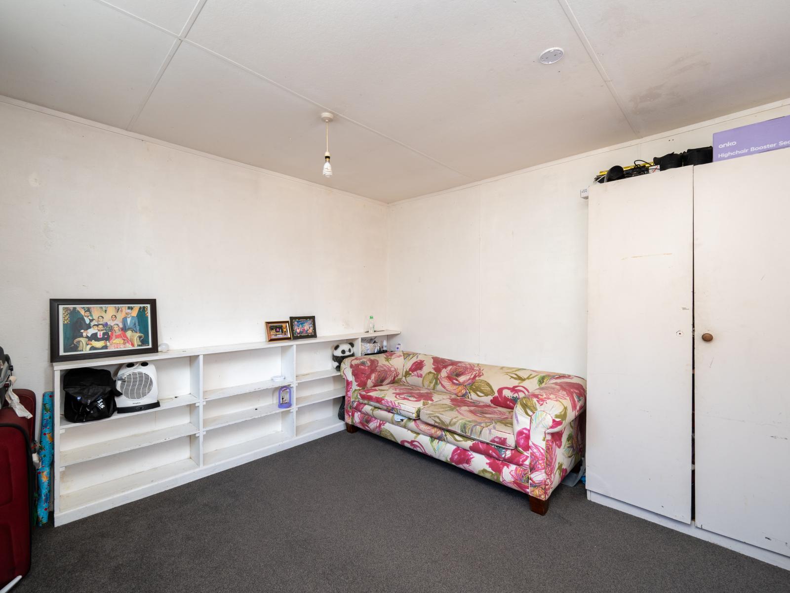 301 Frimley Avenue, Frimley