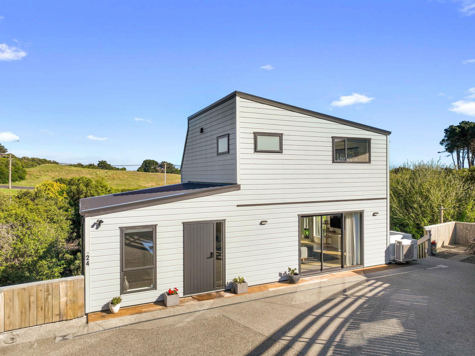 24 Norman Street, Tainui