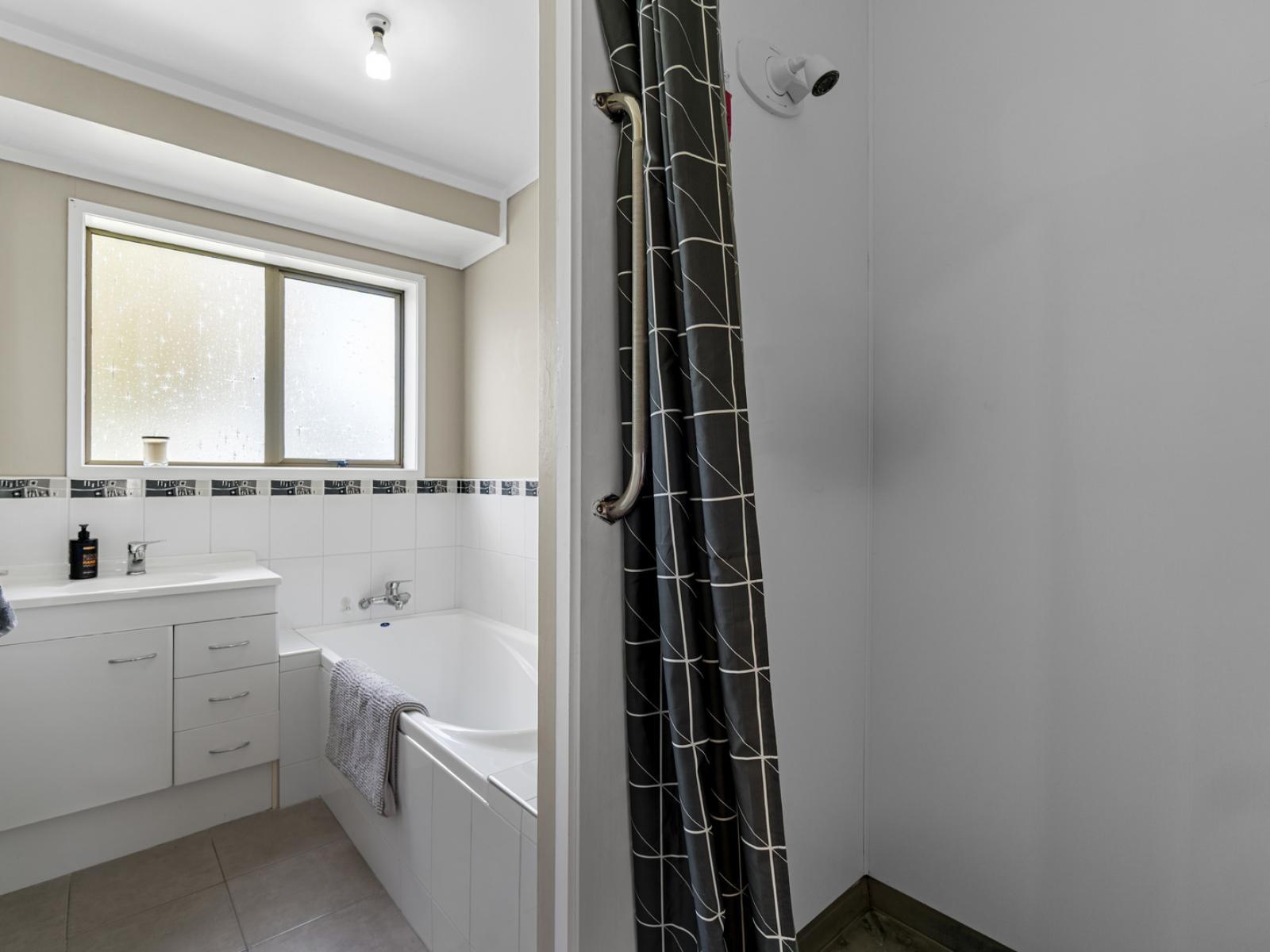2 Sheridan Crescent, Cambridge