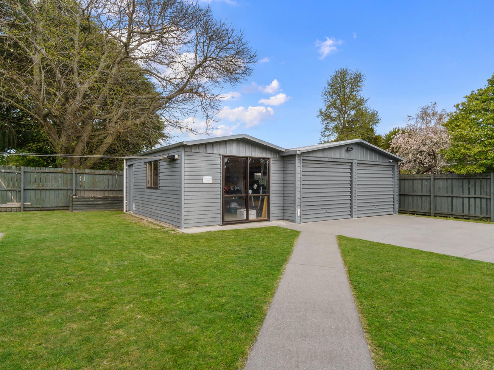 2 Sheridan Crescent, Cambridge
