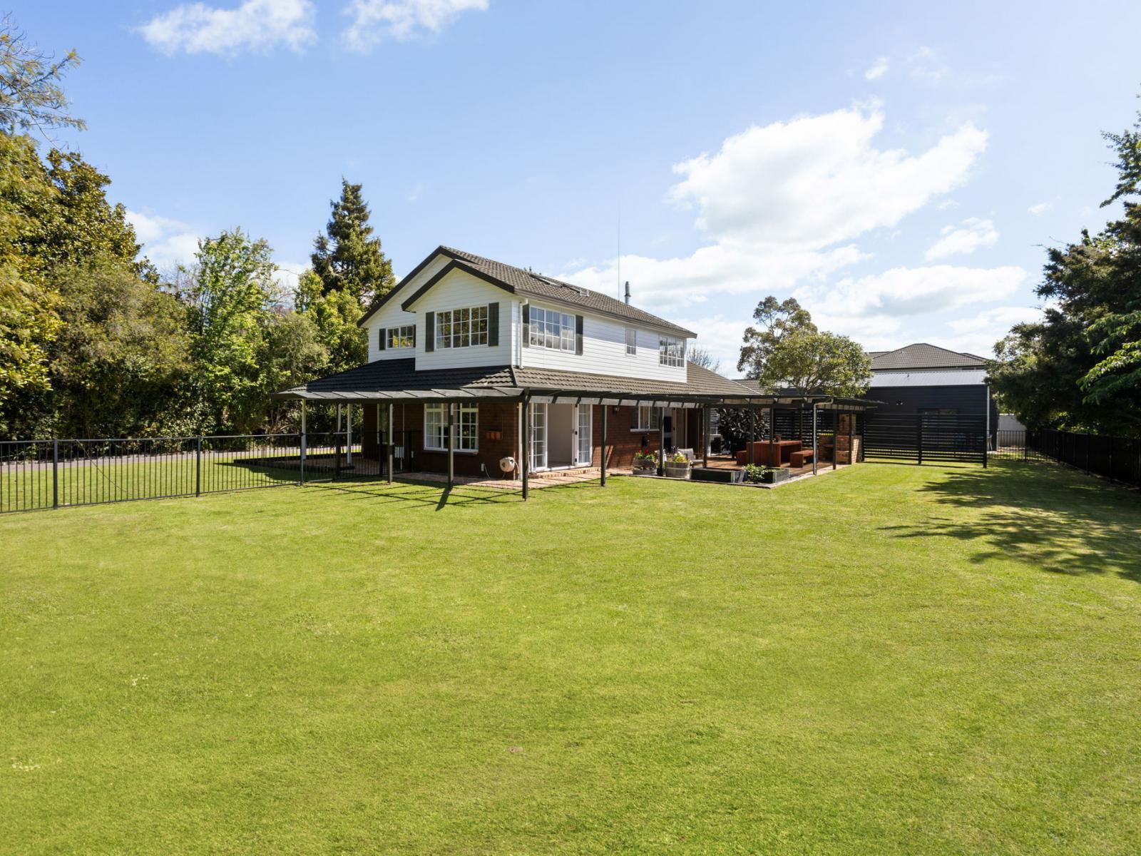 1 Grace Avenue, Cambridge