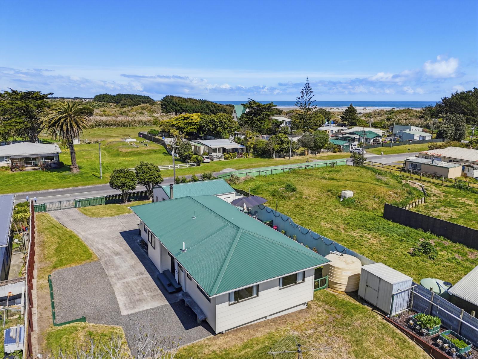15 Muaupoko Street, Hokio Beach