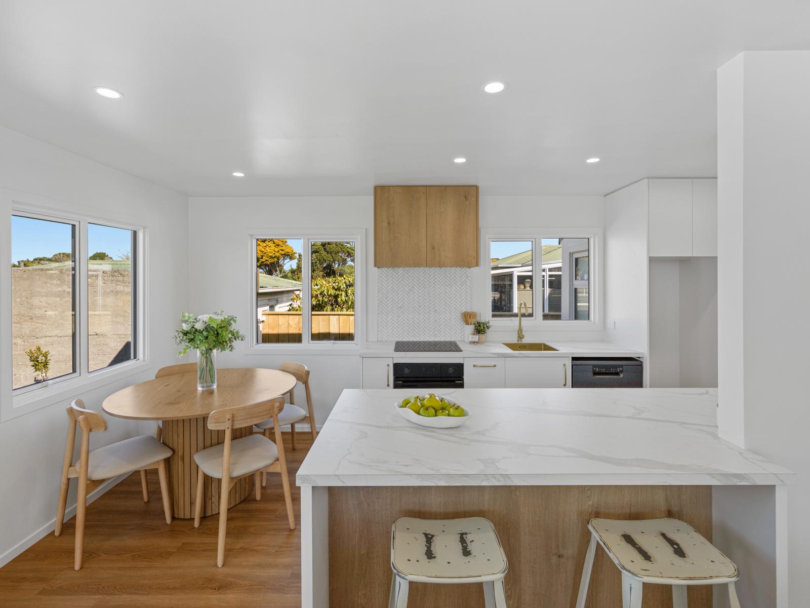 160 South Road, Spotswood