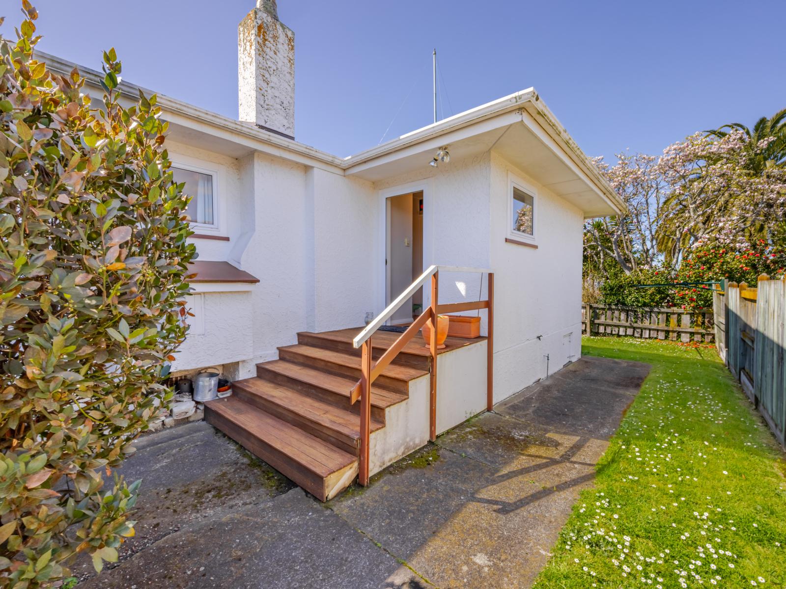 5 Holyrood Terrace, Waipukurau