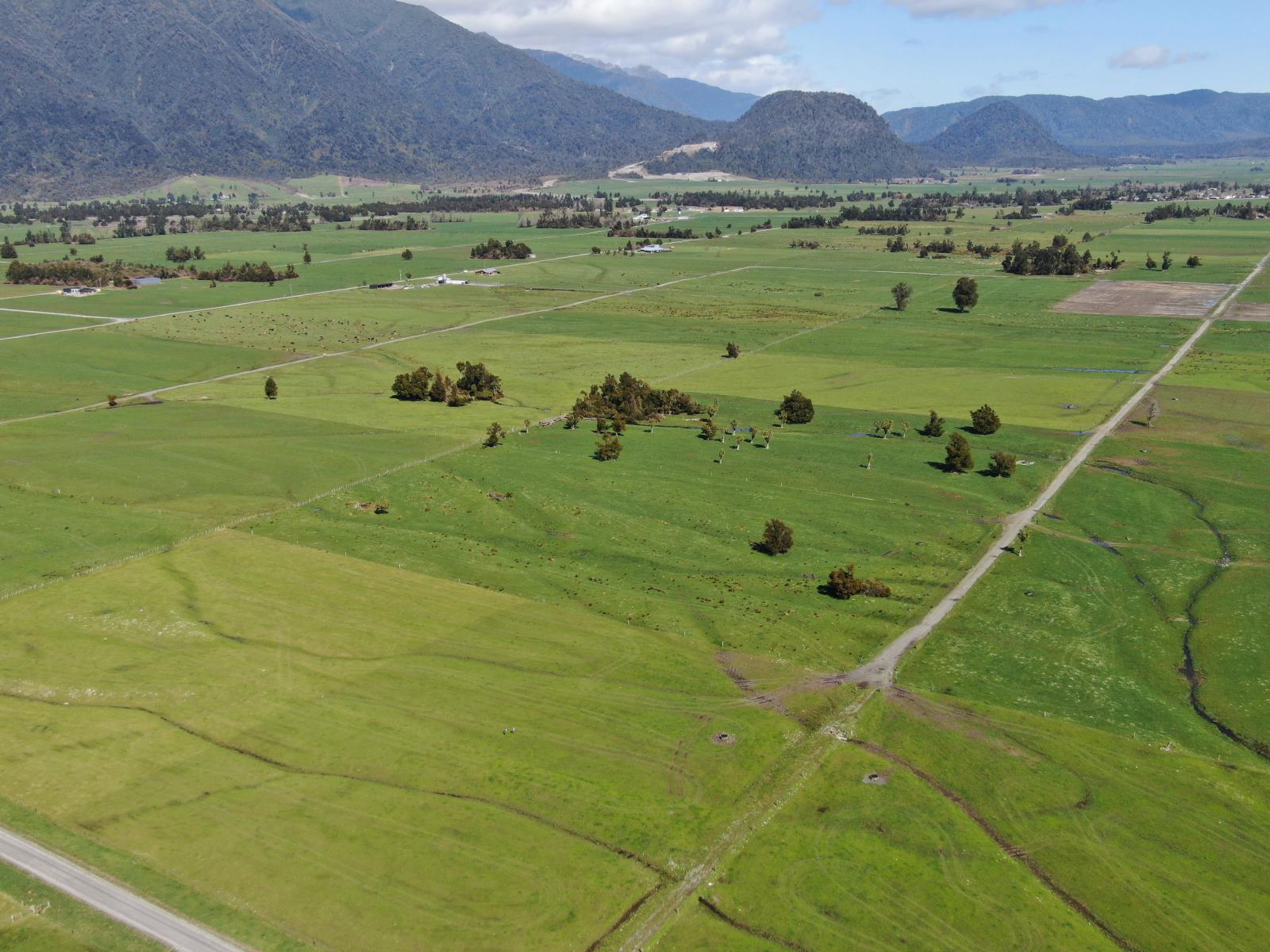 117 Burrough Road, Whataroa