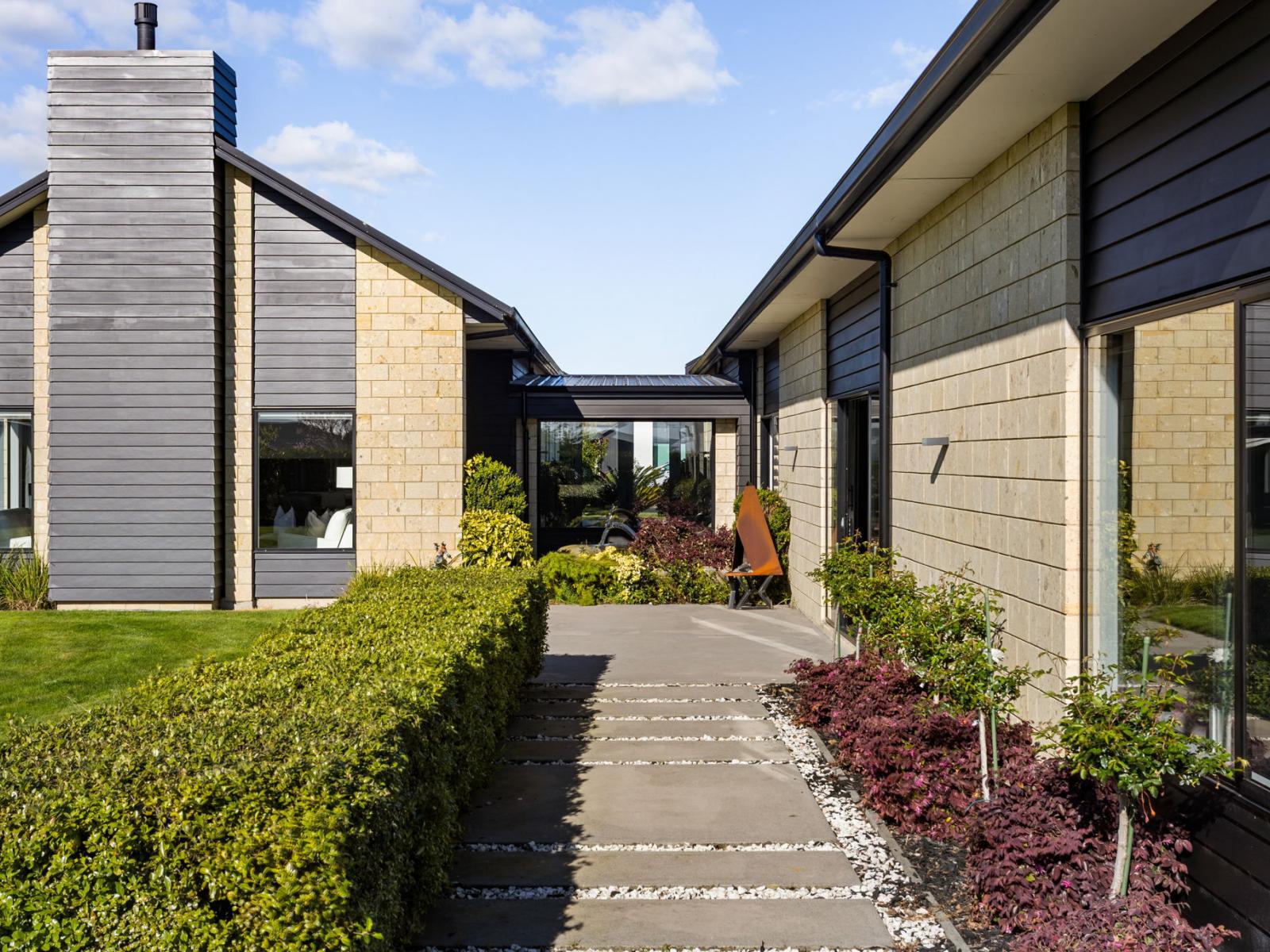 8 Baxter Michael Crescent, Cambridge