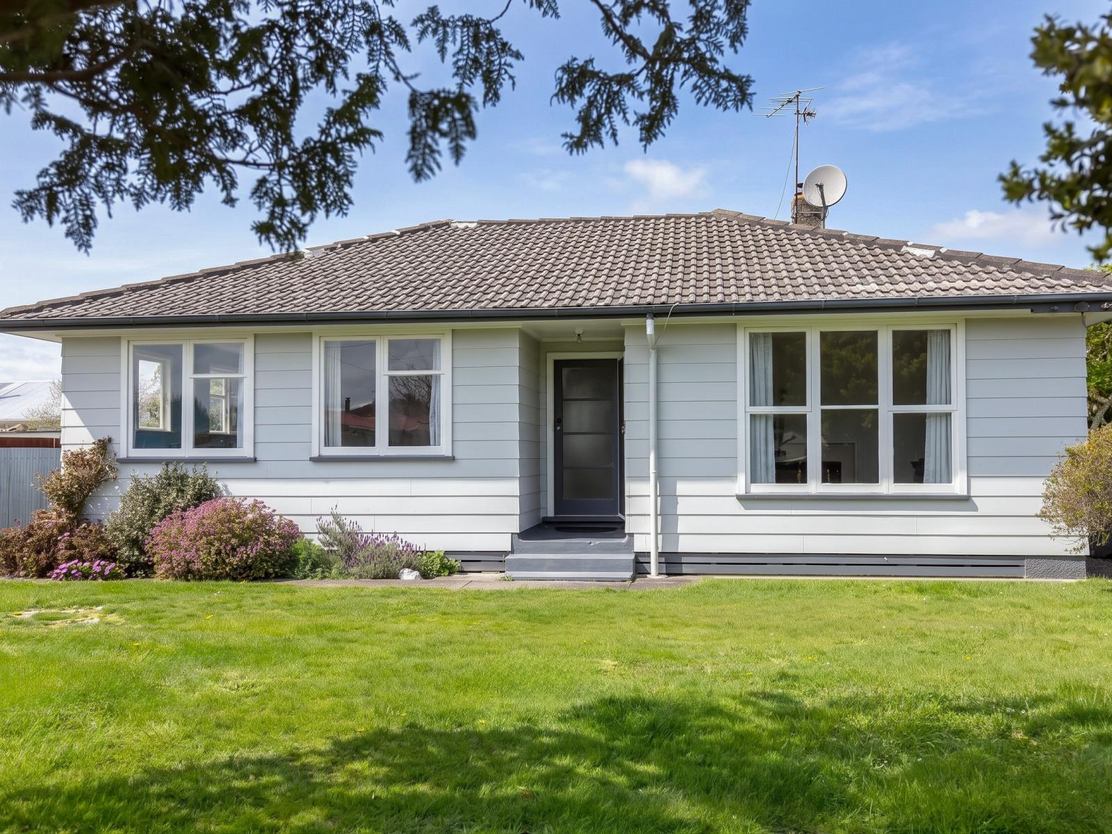 33 Stuart Crescent, Masterton