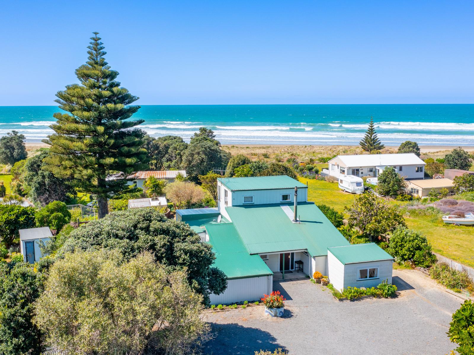 25 Beach Road, Porangahau