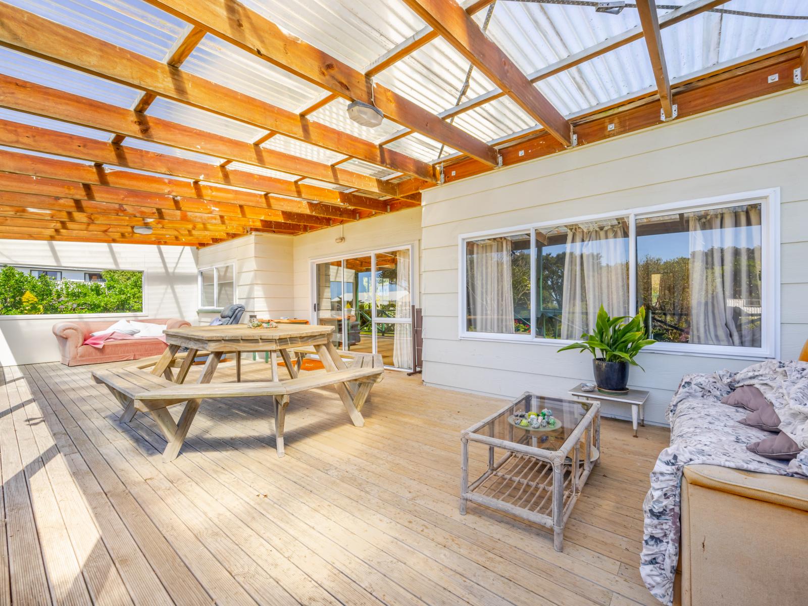 25 Beach Road, Porangahau