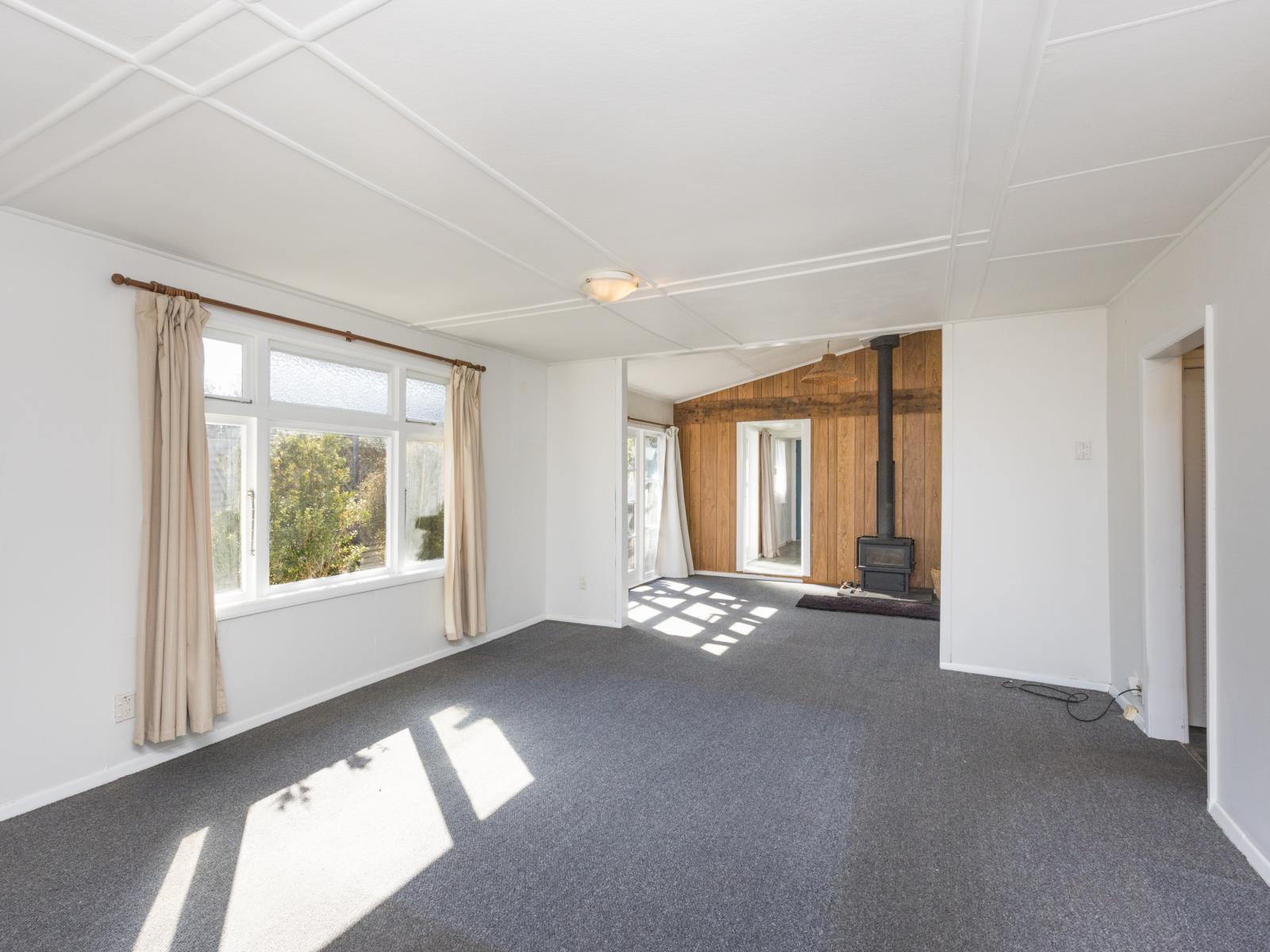 25 Raukawa Street, Himatangi Beach