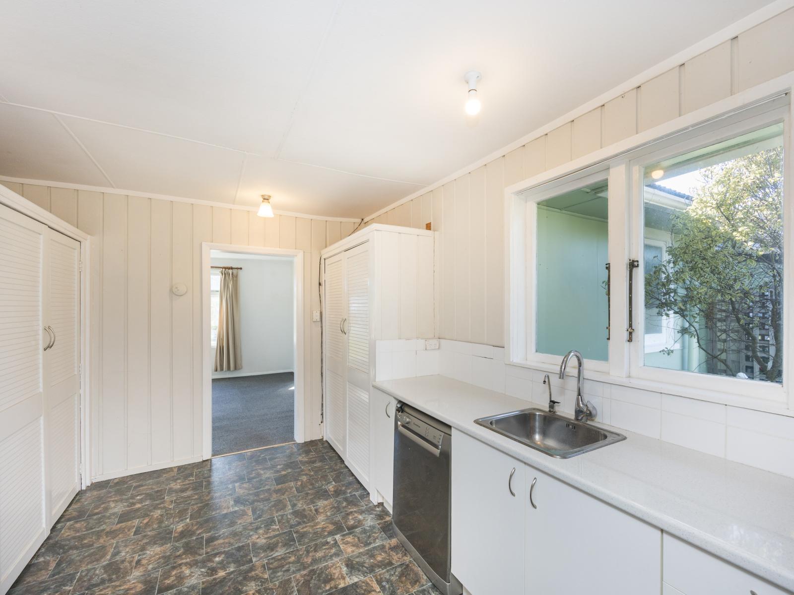 25 Raukawa Street, Himatangi Beach