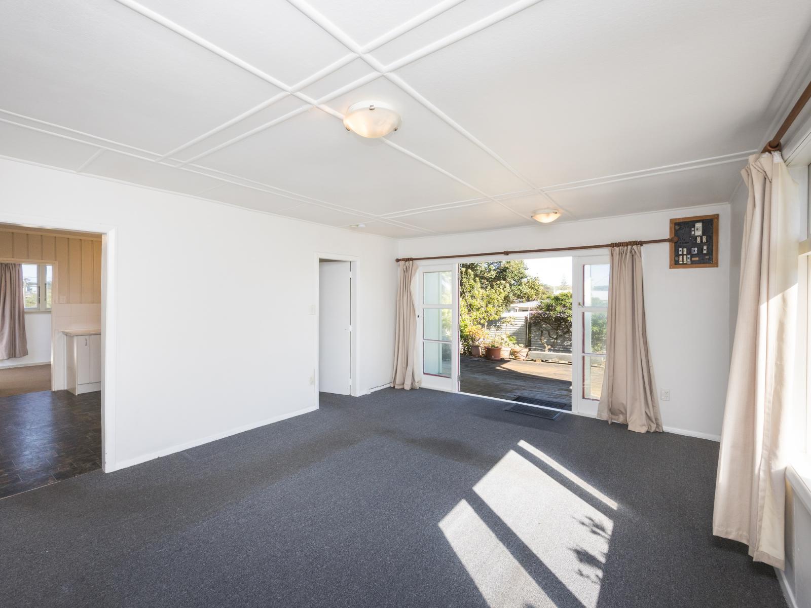 25 Raukawa Street, Himatangi Beach