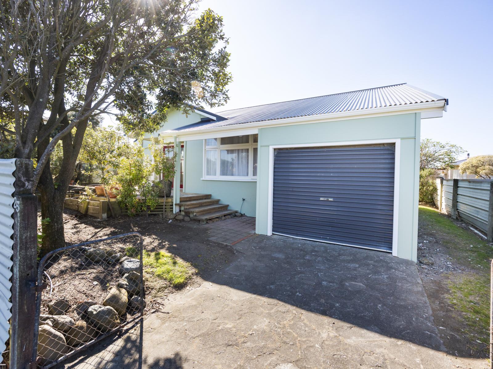 25 Raukawa Street, Himatangi Beach