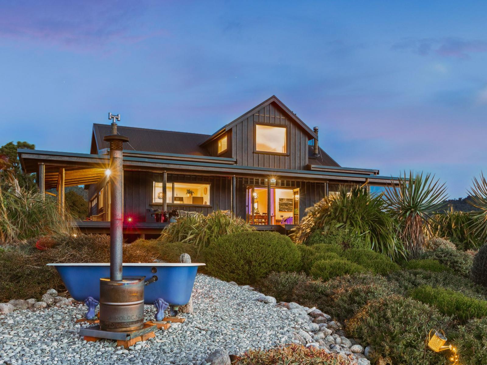 44 Ruru Lane, Mokihinui