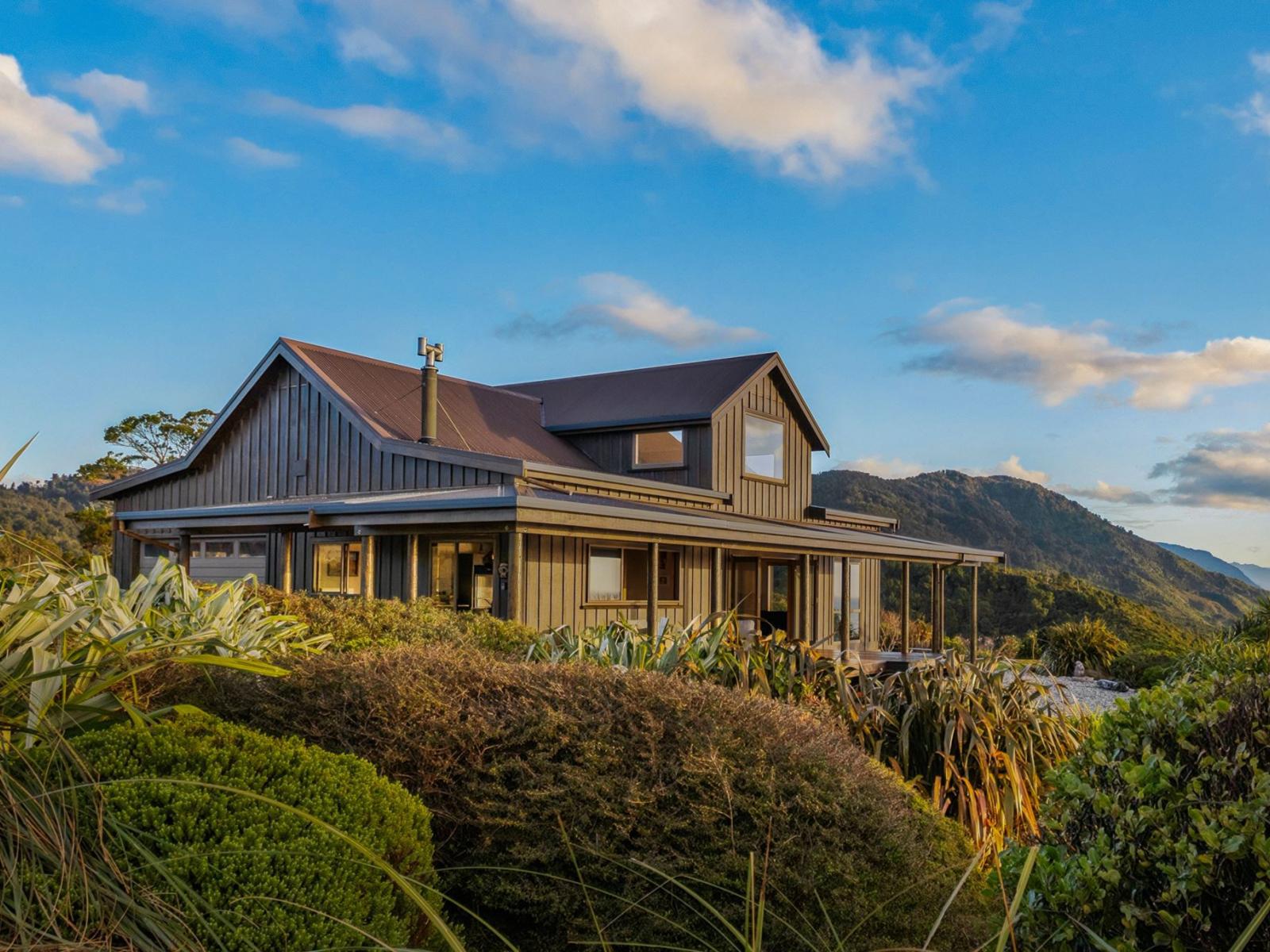 44 Ruru Lane, Mokihinui
