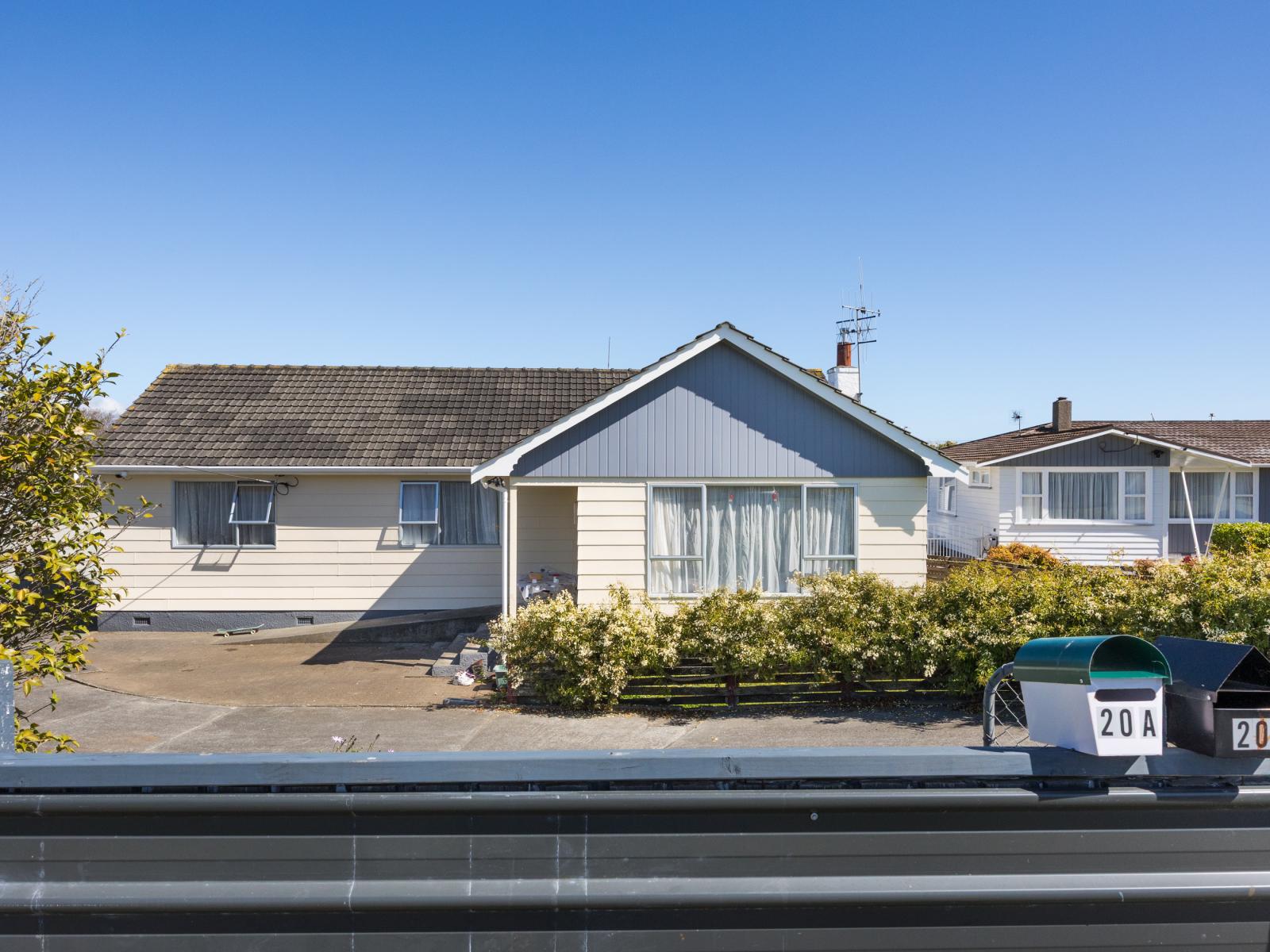 20 Avenue Road, Foxton