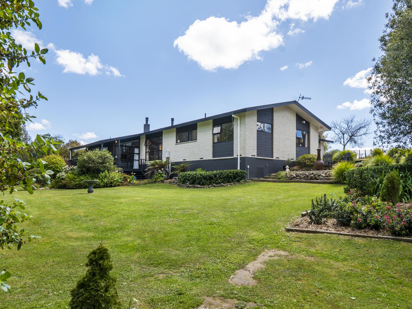 61 Turitea Road, Fitzherbert