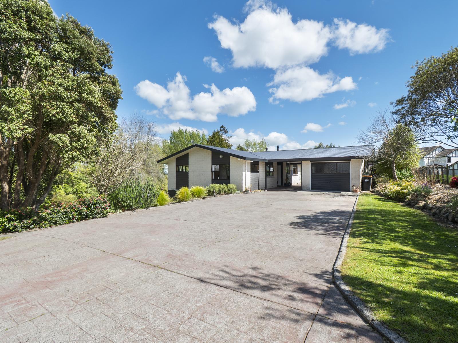 61 Turitea Road, Fitzherbert