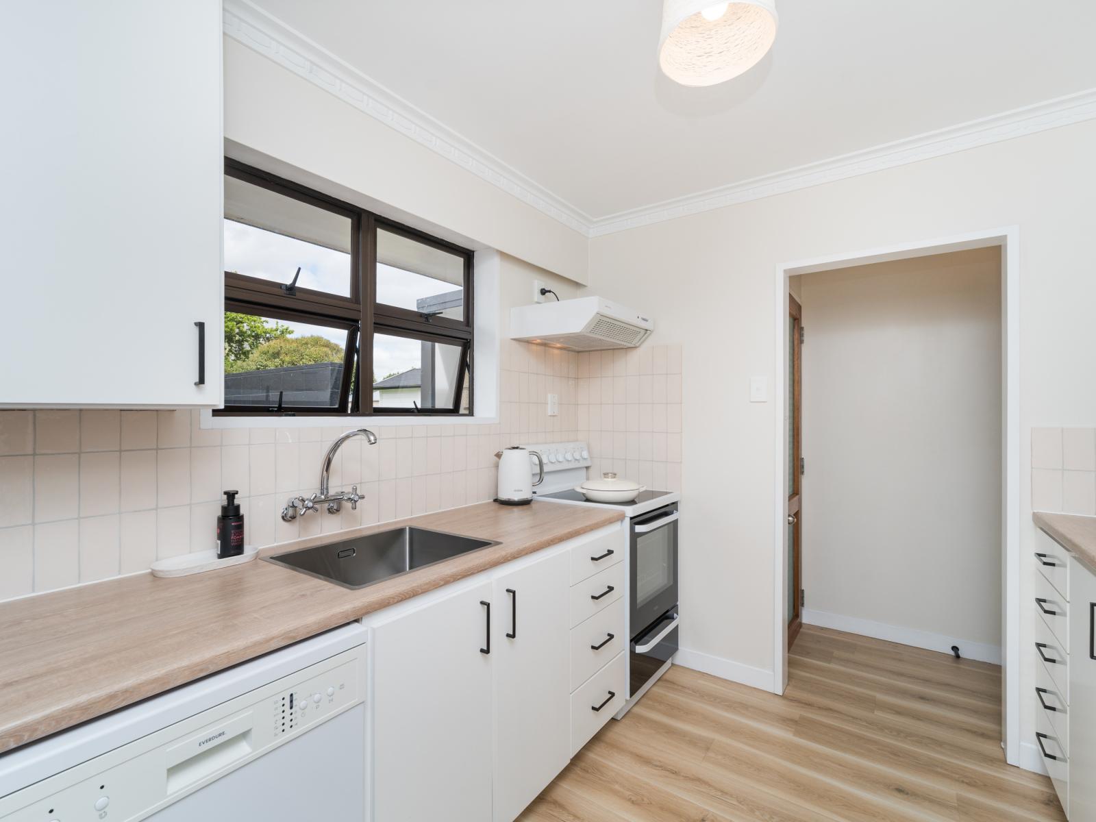 18 Browning Place, Roslyn