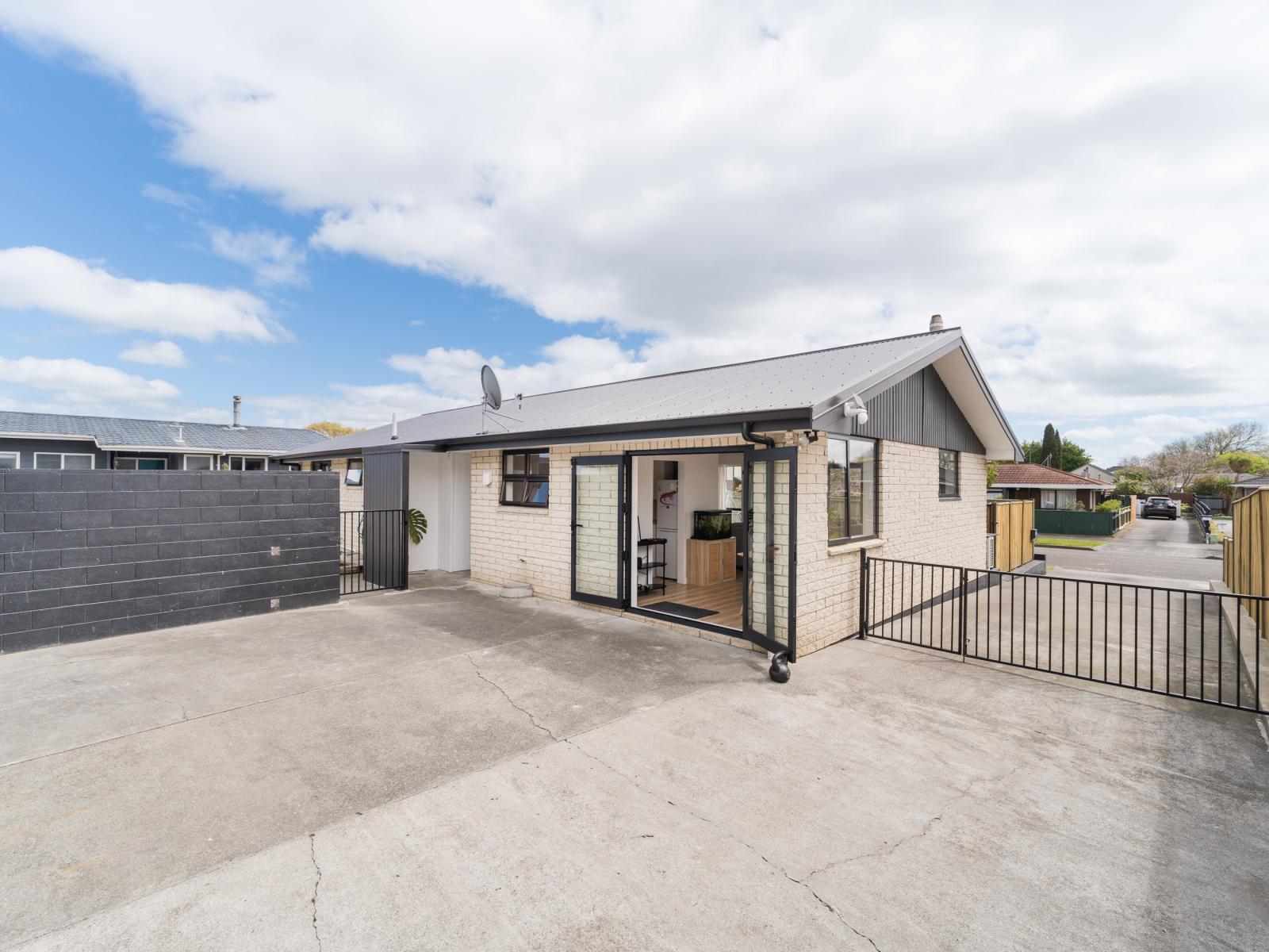 18 Browning Place, Roslyn