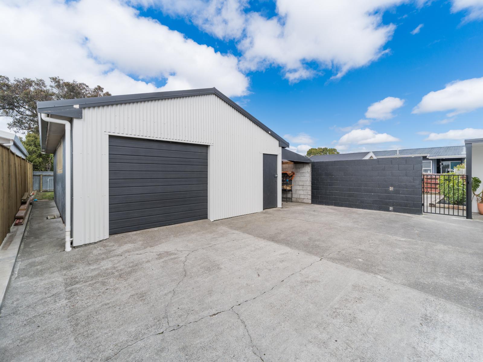 18 Browning Place, Roslyn