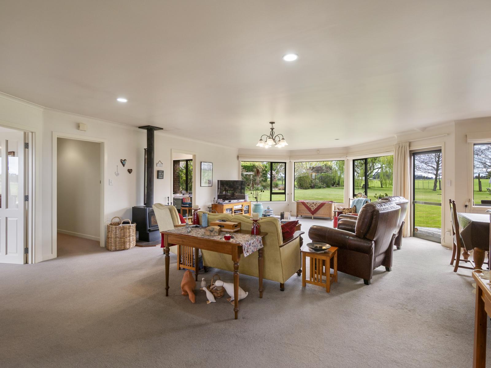 6 Managhs Road, Halcombe