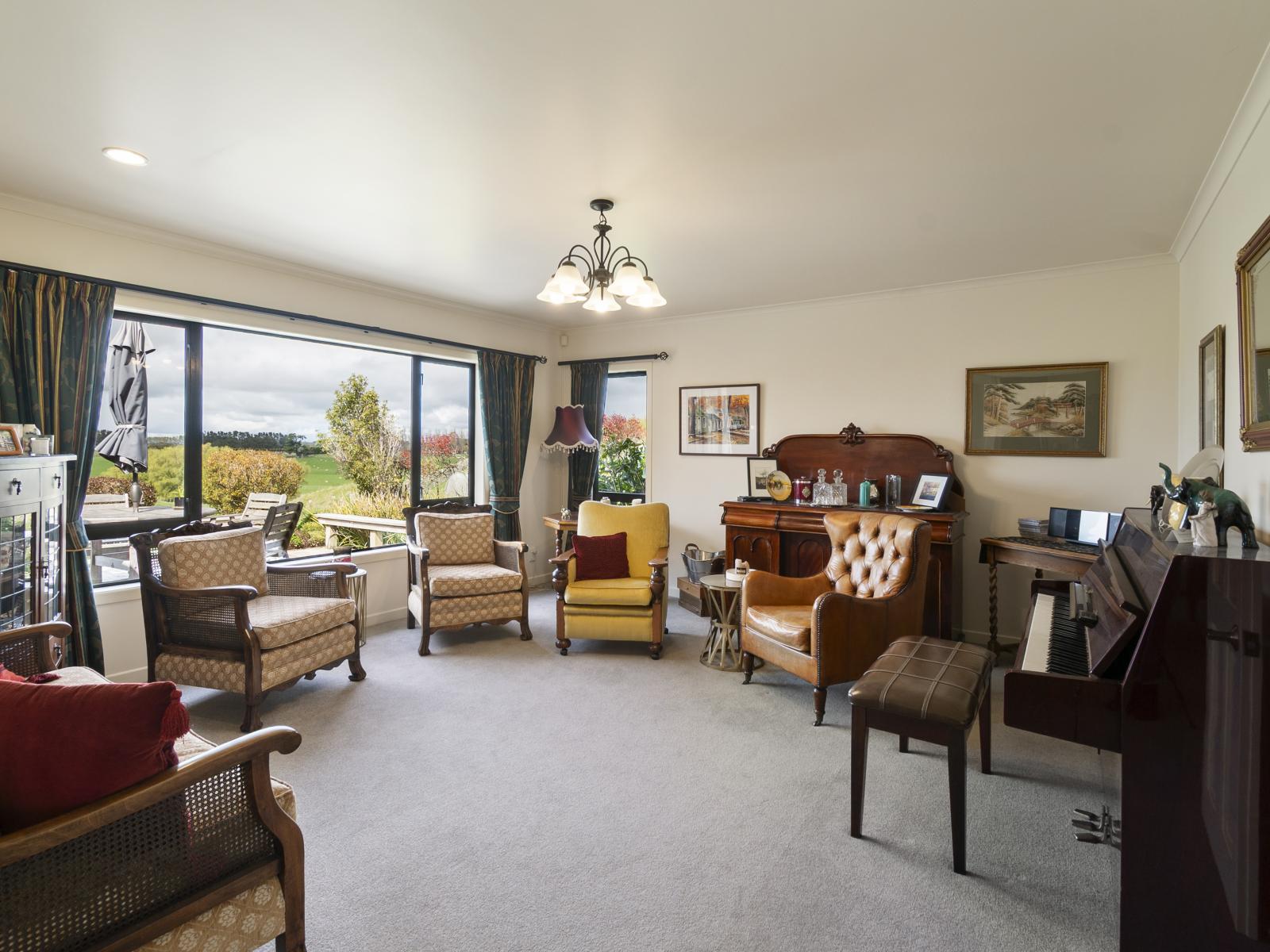 6 Managhs Road, Halcombe