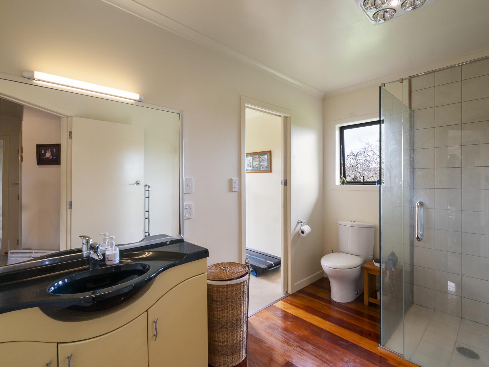 6 Managhs Road, Halcombe