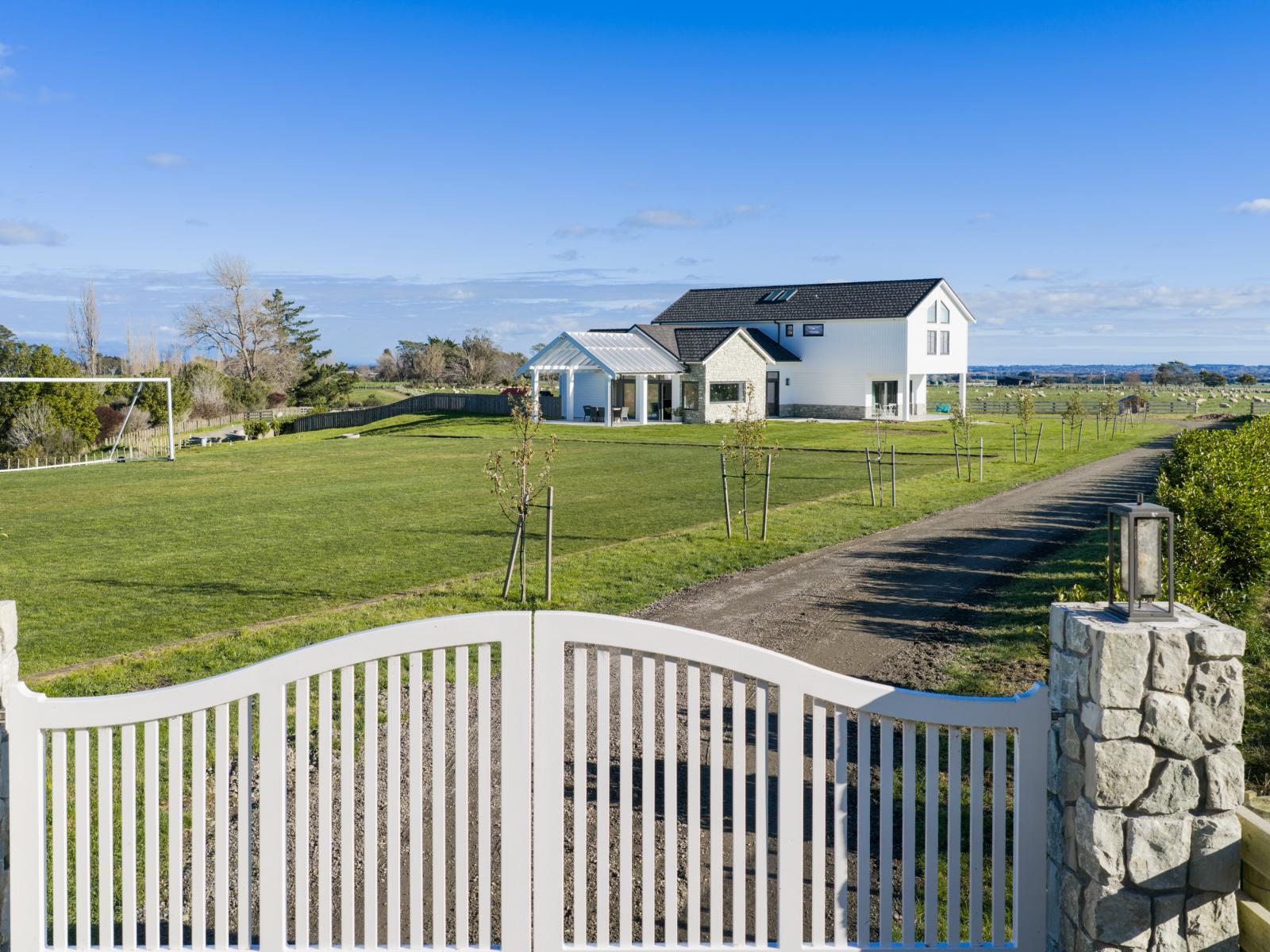 18 Heatherlie Road, Colyton