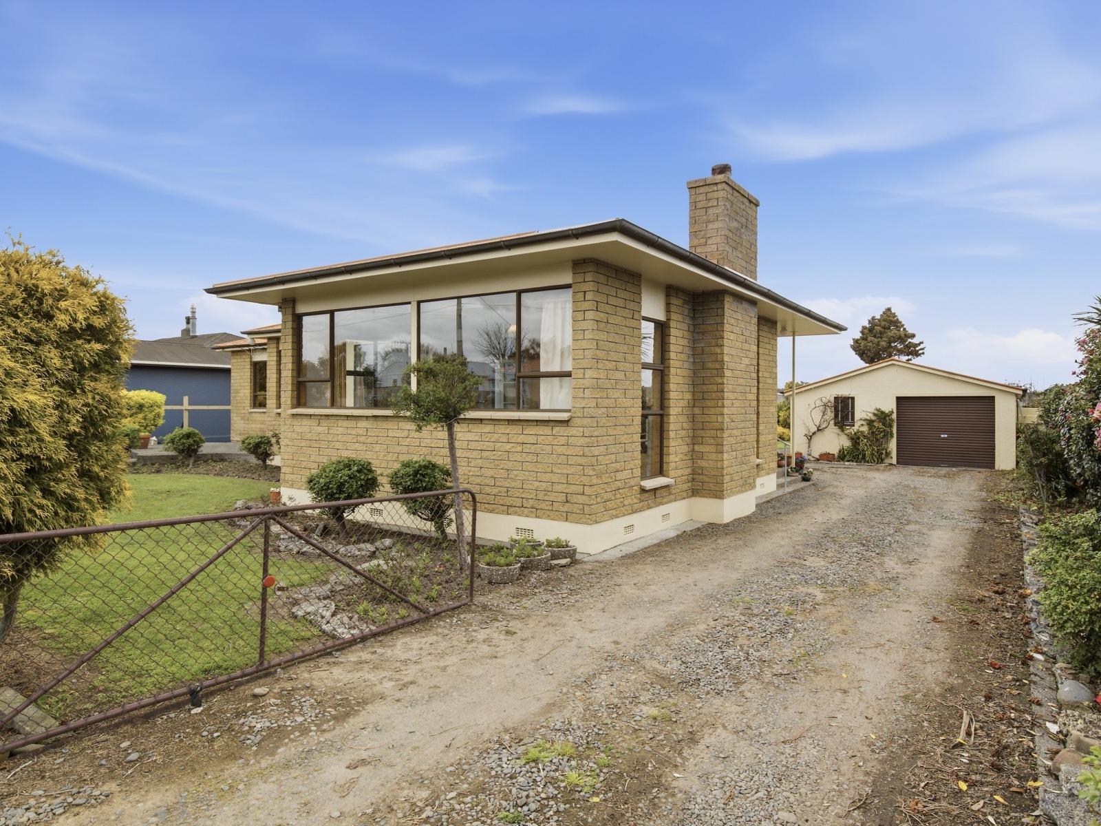15 Hendersons Line, Marton