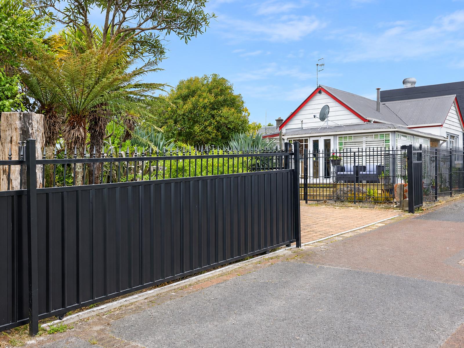 51 Lake Road, Ohinemutu