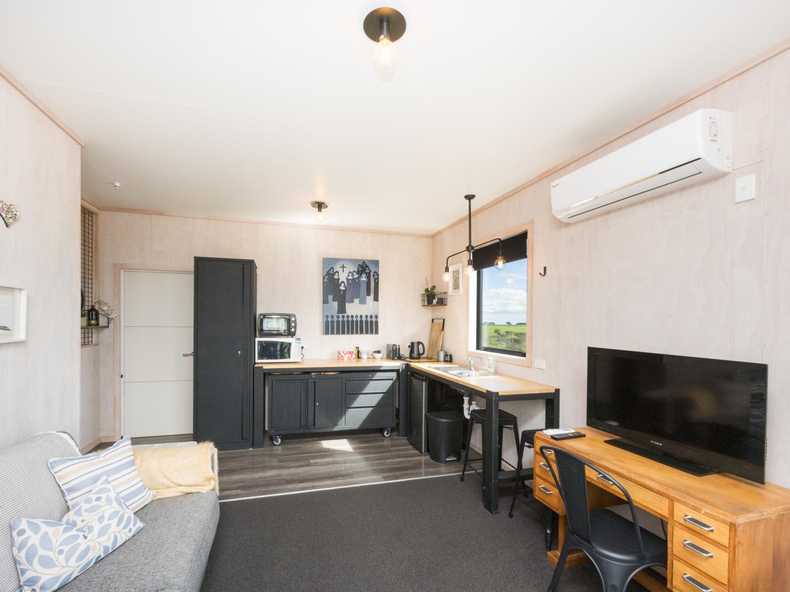 51 View Road, Halcombe
