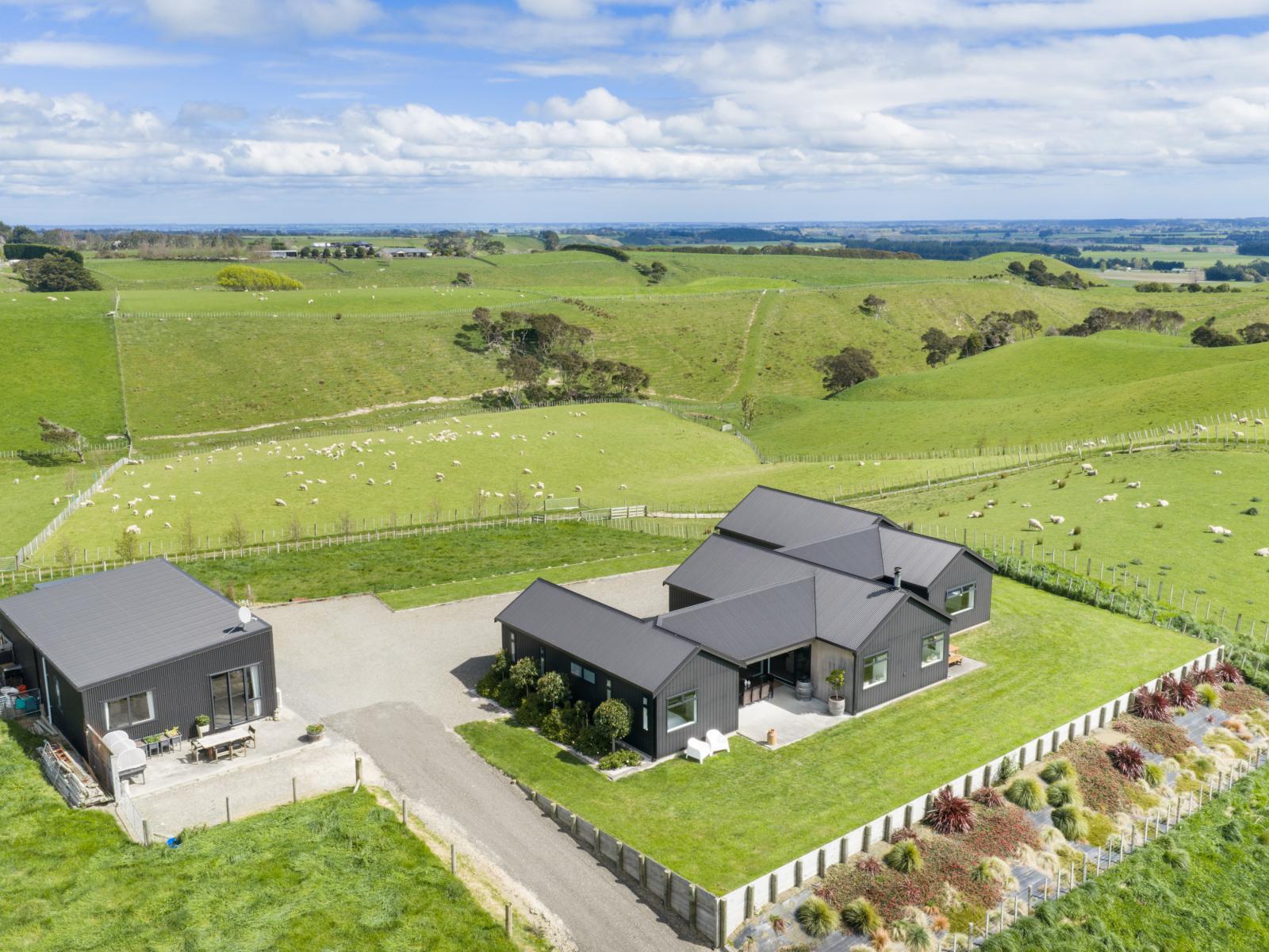 51 View Road, Halcombe