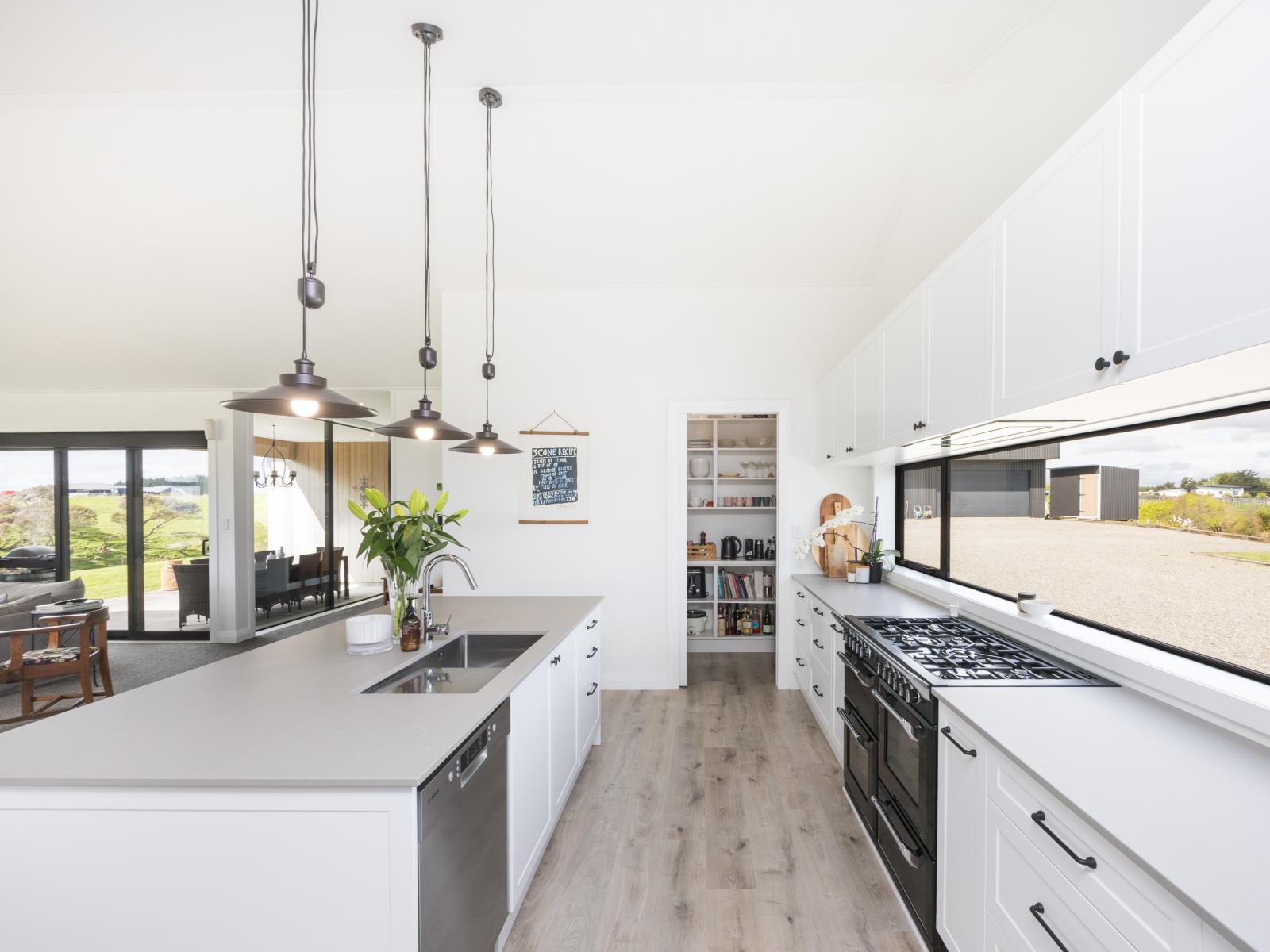 51 View Road, Halcombe