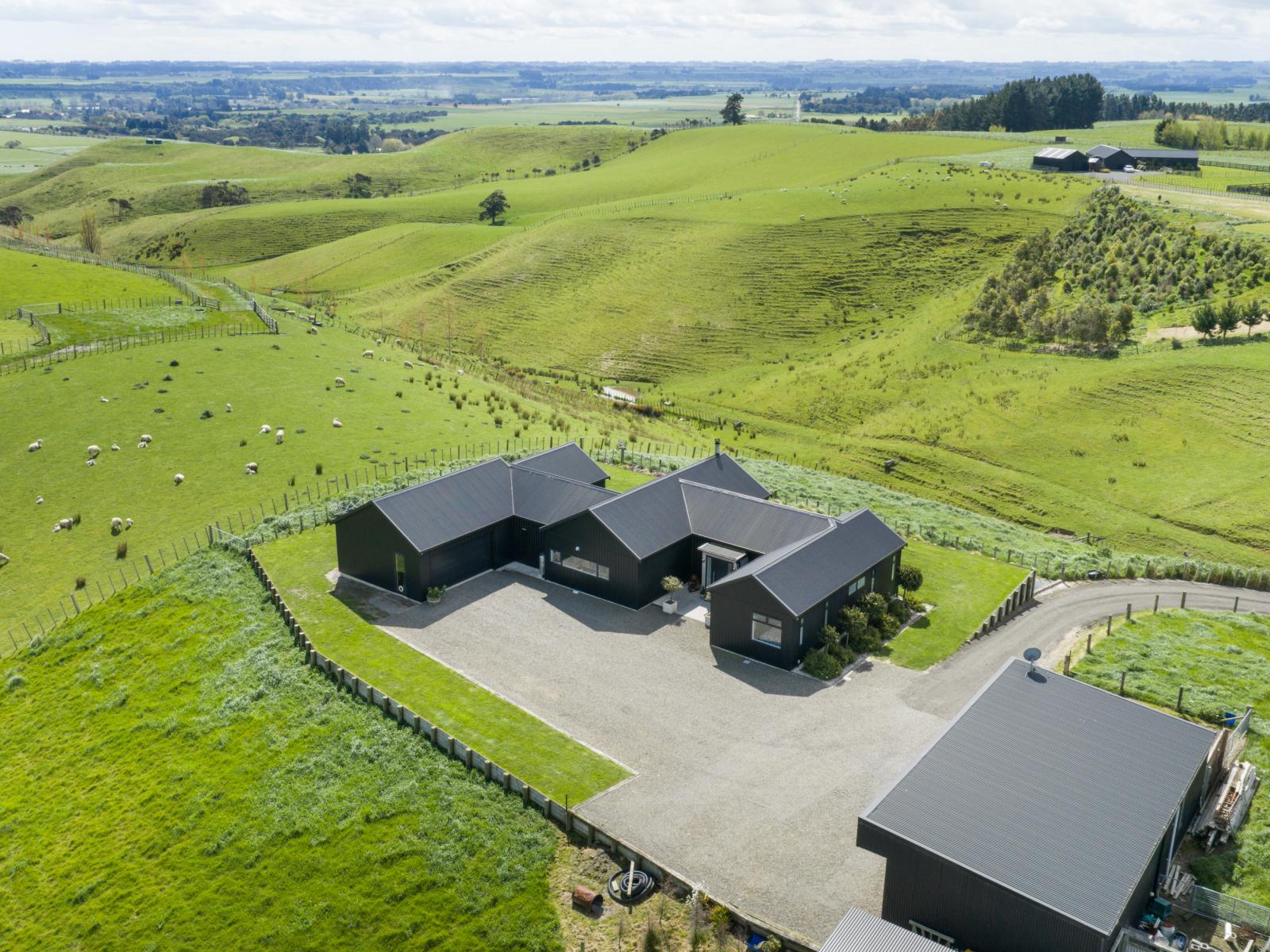 51 View Road, Halcombe